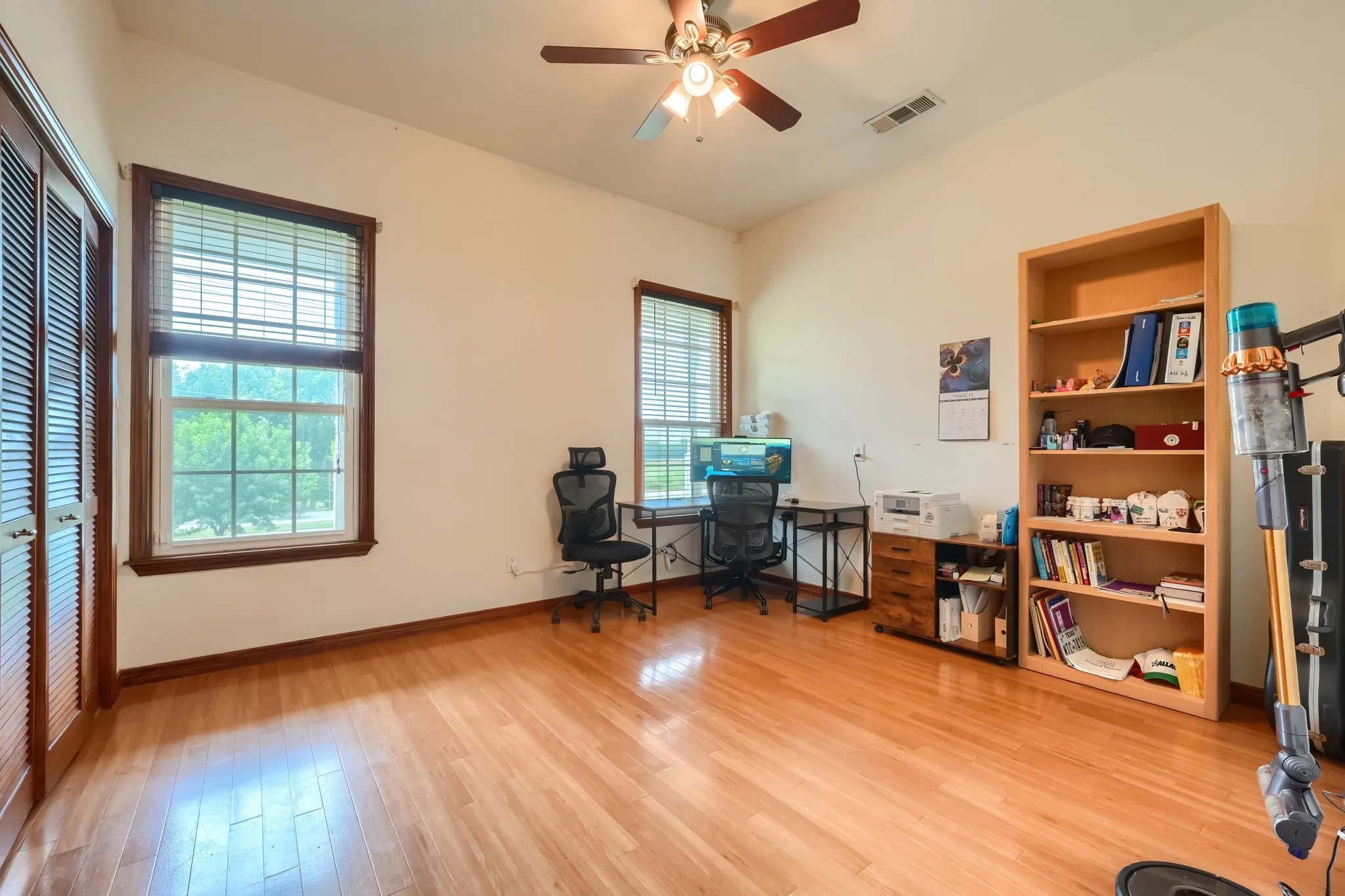 Single Family Residence For Sale in Dallas County , 4502 Dexham Road, Rowlett, Texas 75088, 4 Bedroom, 4 Bathroom, 3 Garage spaces, 2,949 Sqft, built in 1995, mls#21282709, Real Estate Agent in Rowlett, Homes For Sale in Dallas county, Homes For Sale in Rowlett, Realtor in Rowlett Texas, Real Estate Brokerage Independent Realty Texas, Luminita Cordes Realtor