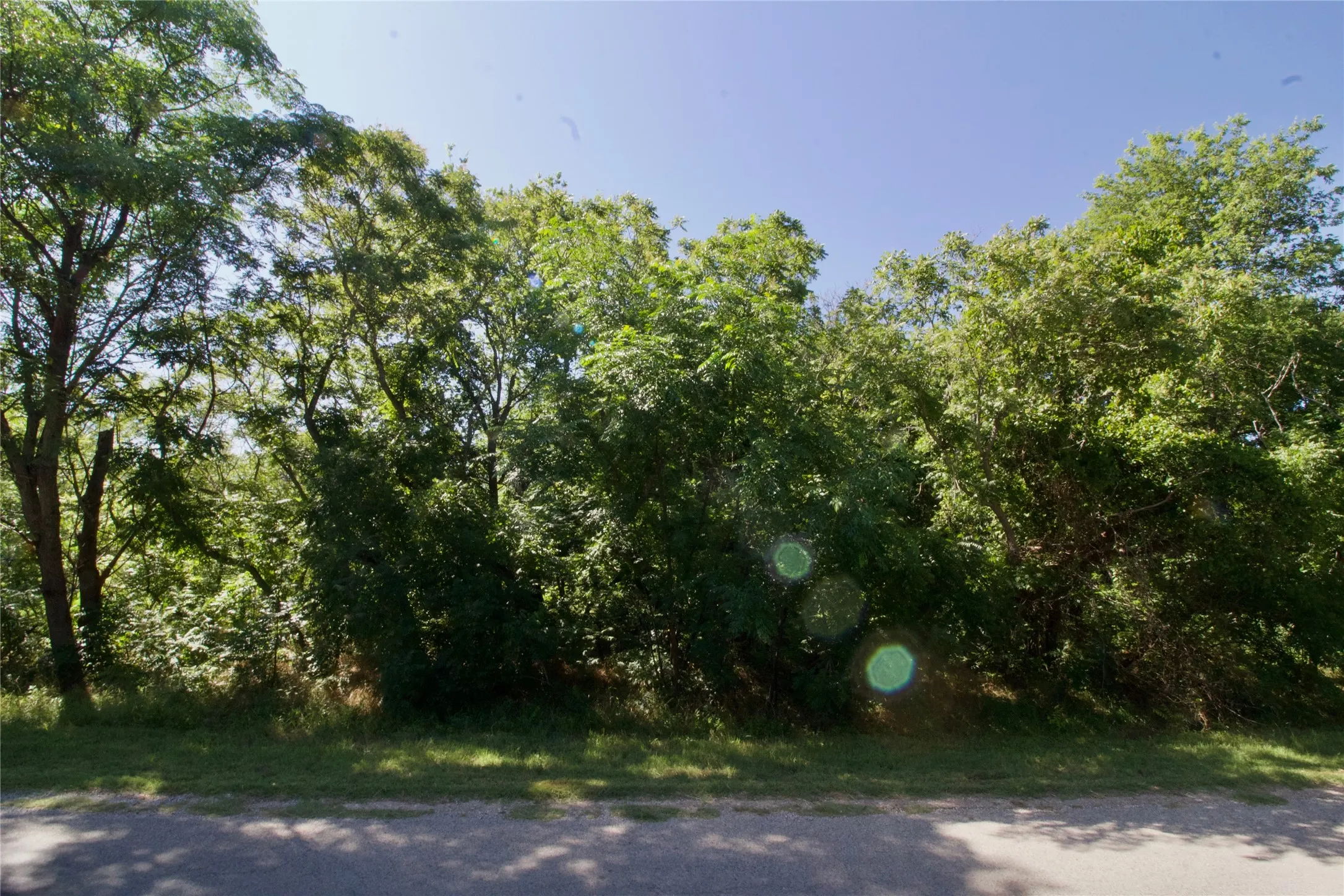 Unimproved Land For Sale in Hill County , 38035 Brookside Drive, Whitney, Texas 76692, 0, 0, Garage spaces, 0 Sqft, built in 0, Price $18,000, mls#21285212, Real Estate Agent in Whitney, Homes For Sale in Hill county, Homes For Sale in Whitney, Realtor in Whitney Texas, Real Estate Brokerage Independent Realty Texas, Luminita Cordes Realtor