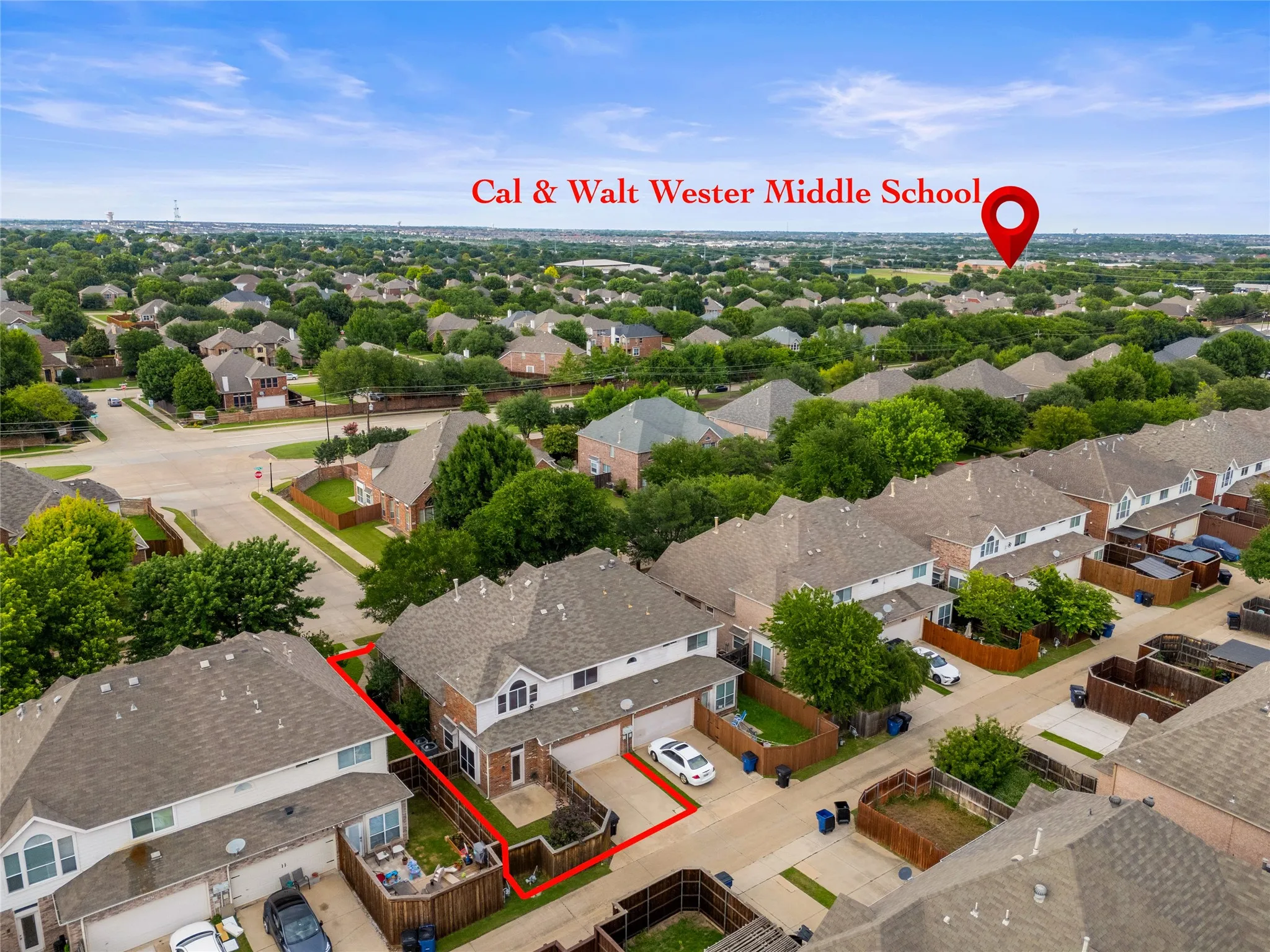 Townhouse For Sale in Collin County , 11393 Chaucer Drive, Frisco, Texas 75035, 3 Bedrooms, 3 Bathrooms, 2 Garage spaces, 2,063 Sqft, built in 2003, Price $369,990, mls#21285818, Real Estate Agent in Frisco, Homes For Sale in Collin county, Homes For Sale in Frisco, Realtor in Frisco Texas, Real Estate Brokerage Independent Realty Texas, Luminita Cordes Realtor