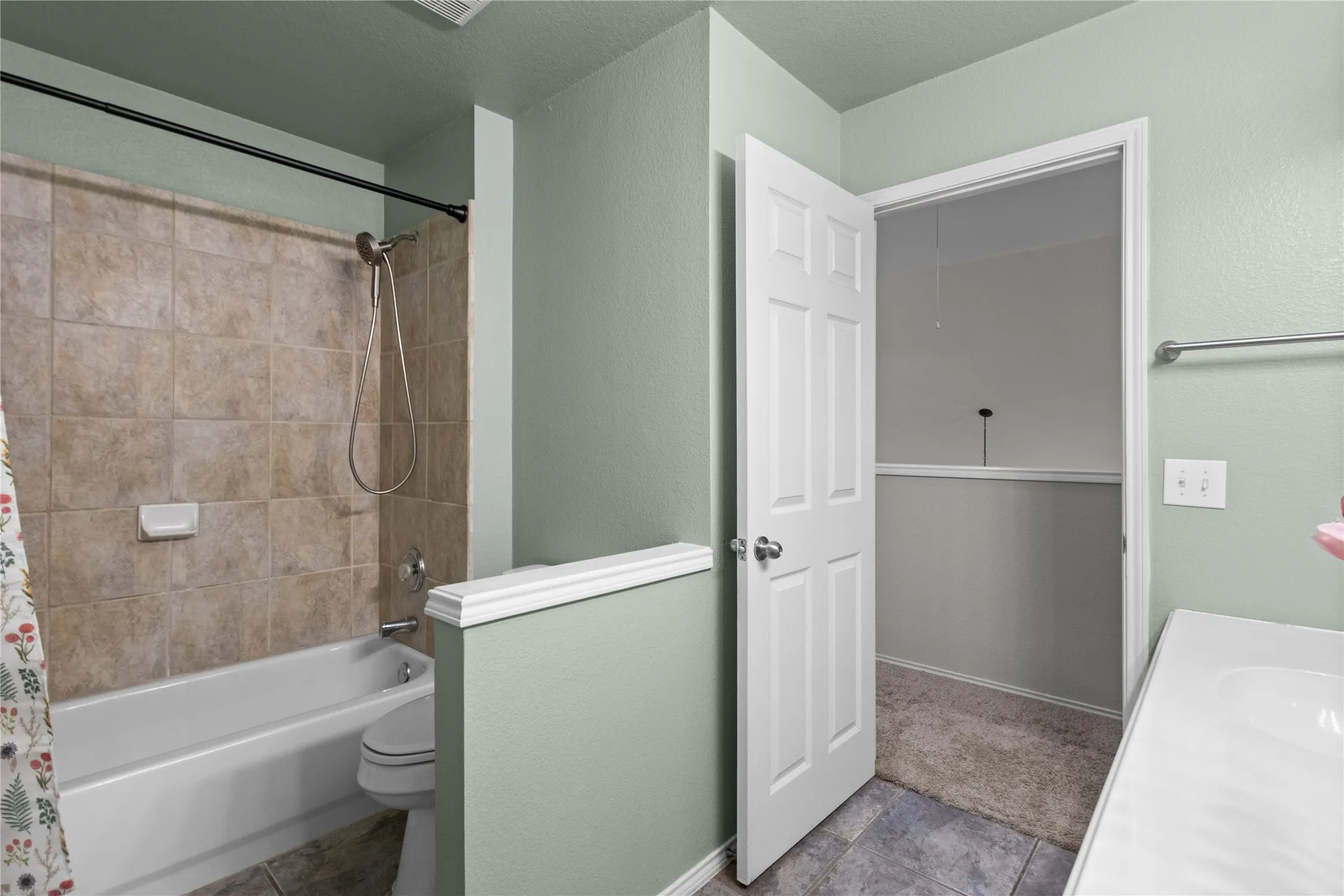 Townhouse For Sale in Collin County , 11393 Chaucer Drive, Frisco, Texas 75035, 3 Bedrooms, 3 Bathrooms, 2 Garage spaces, 2,063 Sqft, built in 2003, Price $369,990, mls#21285818, Real Estate Agent in Frisco, Homes For Sale in Collin county, Homes For Sale in Frisco, Realtor in Frisco Texas, Real Estate Brokerage Independent Realty Texas, Luminita Cordes Realtor