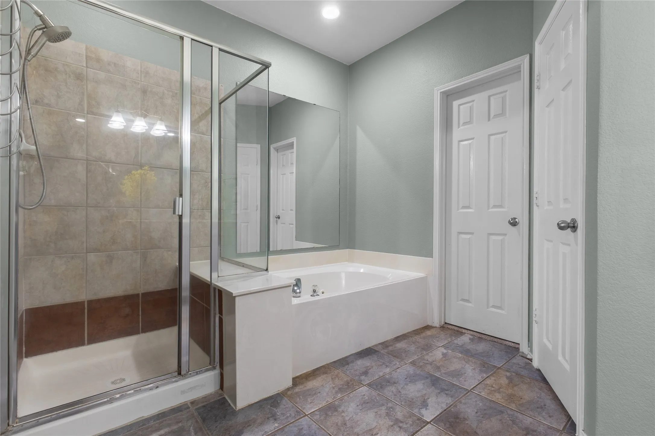 Townhouse For Sale in Collin County , 11393 Chaucer Drive, Frisco, Texas 75035, 3 Bedrooms, 3 Bathrooms, 2 Garage spaces, 2,063 Sqft, built in 2003, Price $369,990, mls#21285818, Real Estate Agent in Frisco, Homes For Sale in Collin county, Homes For Sale in Frisco, Realtor in Frisco Texas, Real Estate Brokerage Independent Realty Texas, Luminita Cordes Realtor