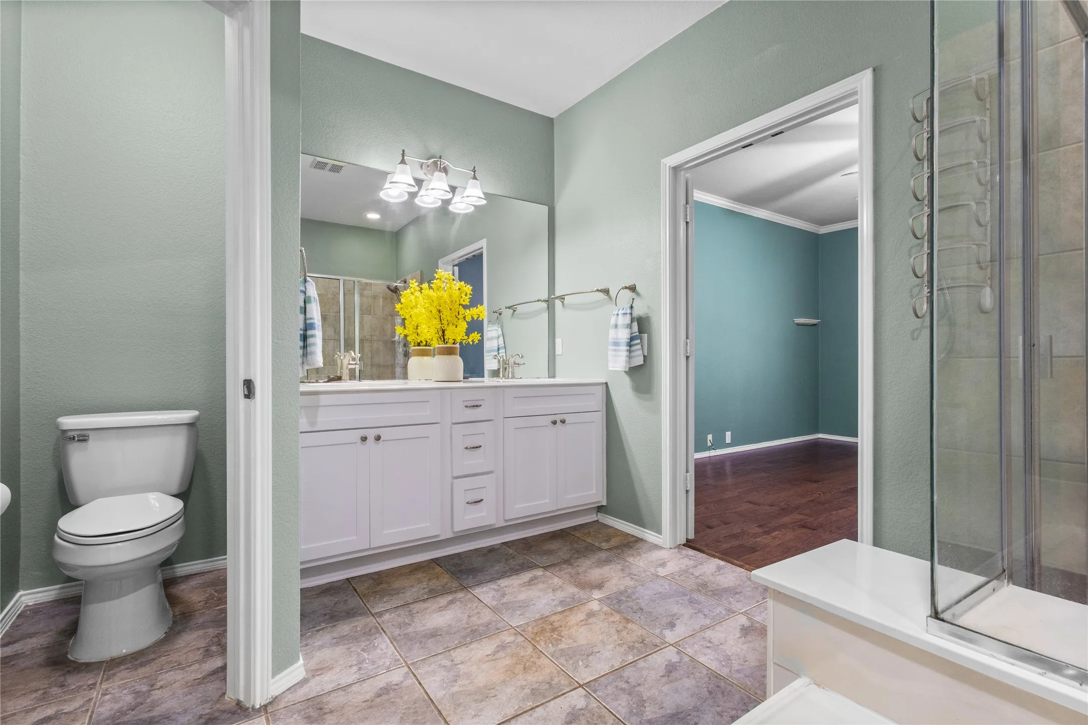 Townhouse For Sale in Collin County , 11393 Chaucer Drive, Frisco, Texas 75035, 3 Bedrooms, 3 Bathrooms, 2 Garage spaces, 2,063 Sqft, built in 2003, Price $369,990, mls#21285818, Real Estate Agent in Frisco, Homes For Sale in Collin county, Homes For Sale in Frisco, Realtor in Frisco Texas, Real Estate Brokerage Independent Realty Texas, Luminita Cordes Realtor