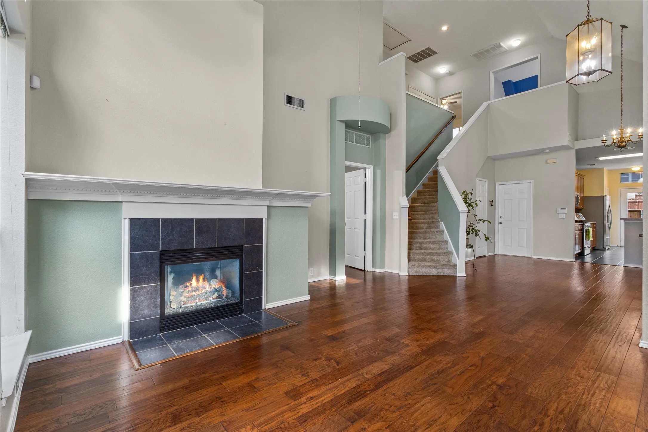 Townhouse For Sale in Collin County , 11393 Chaucer Drive, Frisco, Texas 75035, 3 Bedrooms, 3 Bathrooms, 2 Garage spaces, 2,063 Sqft, built in 2003, Price $369,990, mls#21285818, Real Estate Agent in Frisco, Homes For Sale in Collin county, Homes For Sale in Frisco, Realtor in Frisco Texas, Real Estate Brokerage Independent Realty Texas, Luminita Cordes Realtor