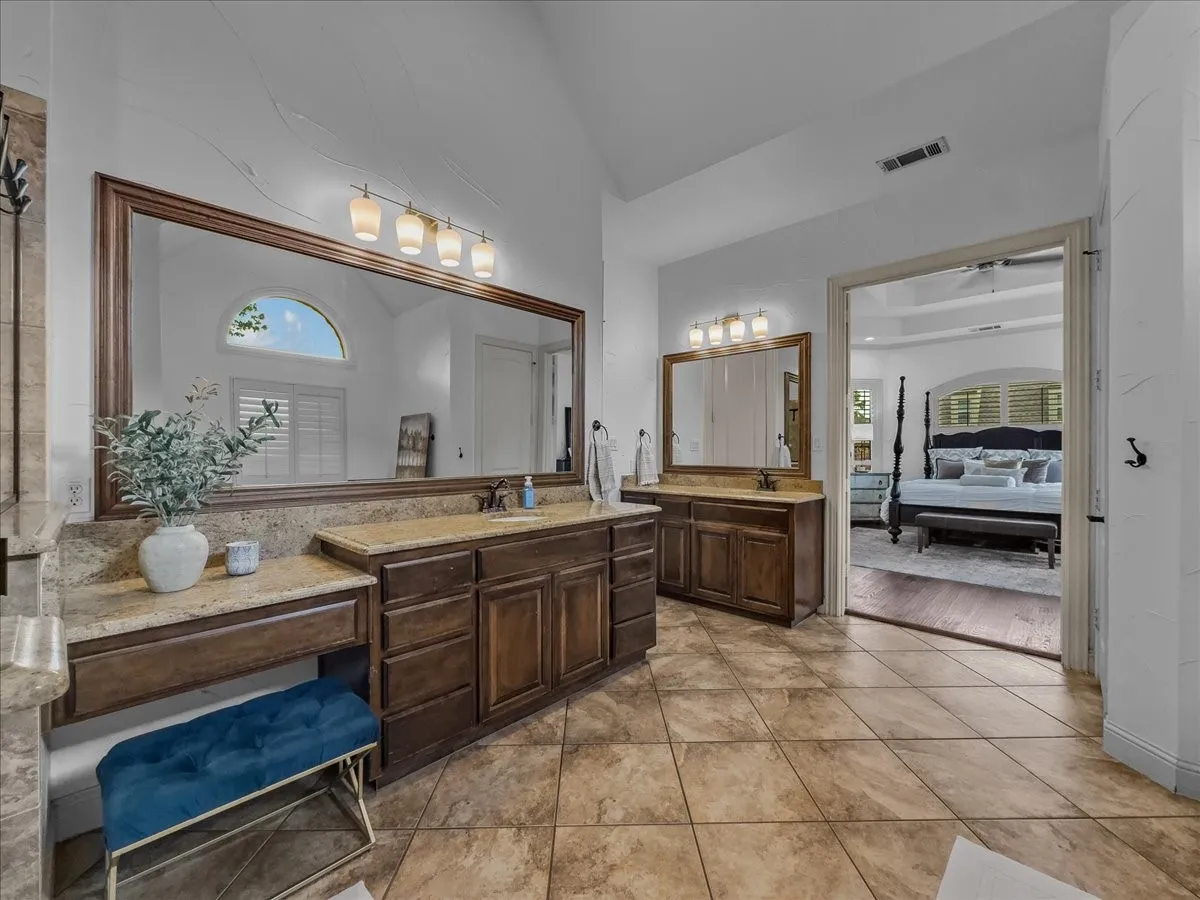 Single Family Residence For Sale in Tarrant County , 1400 Eleanor Rigby Lane, Mansfield, Texas 76063, 5 Bedroom, 4 Bathroom, 3 Garage spaces, 4,074 Sqft, built in 2008, mls#21283852, Real Estate Agent in Mansfield, Homes For Sale in Tarrant county, Homes For Sale in Mansfield, Realtor in Mansfield Texas, Real Estate Brokerage Independent Realty Texas, Luminita Cordes Realtor