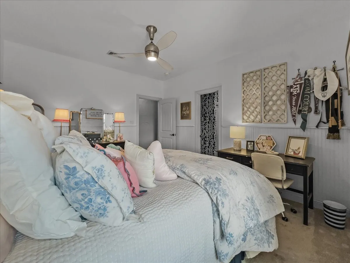 Single Family Residence For Sale in Tarrant County , 1400 Eleanor Rigby Lane, Mansfield, Texas 76063, 5 Bedroom, 4 Bathroom, 3 Garage spaces, 4,074 Sqft, built in 2008, mls#21283852, Real Estate Agent in Mansfield, Homes For Sale in Tarrant county, Homes For Sale in Mansfield, Realtor in Mansfield Texas, Real Estate Brokerage Independent Realty Texas, Luminita Cordes Realtor