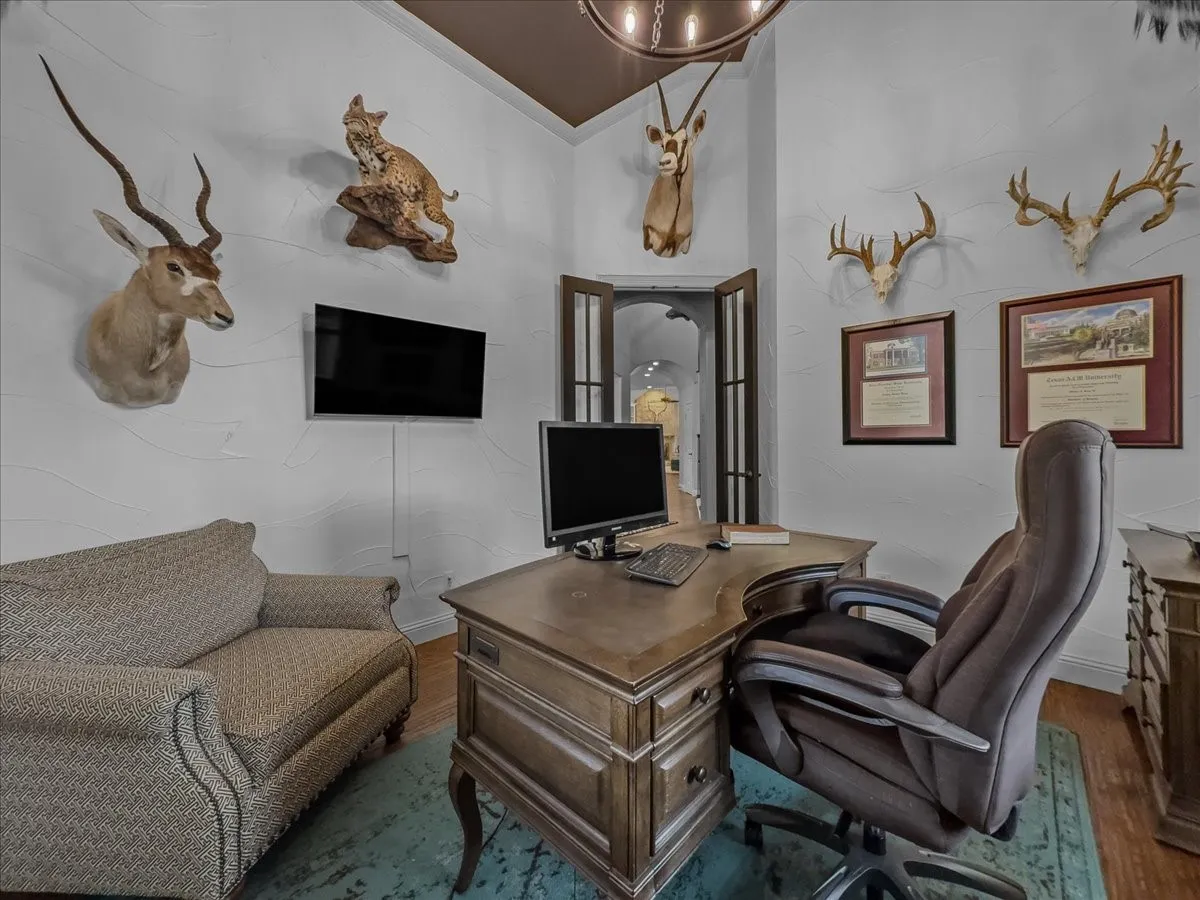Single Family Residence For Sale in Tarrant County , 1400 Eleanor Rigby Lane, Mansfield, Texas 76063, 5 Bedroom, 4 Bathroom, 3 Garage spaces, 4,074 Sqft, built in 2008, mls#21283852, Real Estate Agent in Mansfield, Homes For Sale in Tarrant county, Homes For Sale in Mansfield, Realtor in Mansfield Texas, Real Estate Brokerage Independent Realty Texas, Luminita Cordes Realtor