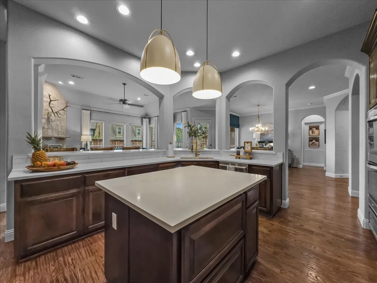 Single Family Residence For Sale in Tarrant County , 1400 Eleanor Rigby Lane, Mansfield, Texas 76063, 5 Bedroom, 4 Bathroom, 3 Garage spaces, 4,074 Sqft, built in 2008, mls#21283852, Real Estate Agent in Mansfield, Homes For Sale in Tarrant county, Homes For Sale in Mansfield, Realtor in Mansfield Texas, Real Estate Brokerage Independent Realty Texas, Luminita Cordes Realtor