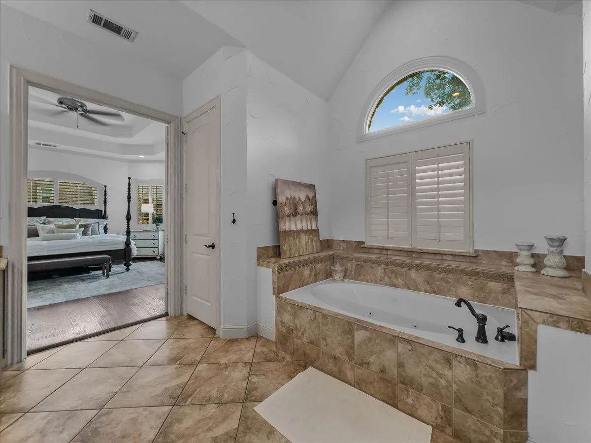 Single Family Residence For Sale in Tarrant County , 1400 Eleanor Rigby Lane, Mansfield, Texas 76063, 5 Bedroom, 4 Bathroom, 3 Garage spaces, 4,074 Sqft, built in 2008, mls#21283852, Real Estate Agent in Mansfield, Homes For Sale in Tarrant county, Homes For Sale in Mansfield, Realtor in Mansfield Texas, Real Estate Brokerage Independent Realty Texas, Luminita Cordes Realtor