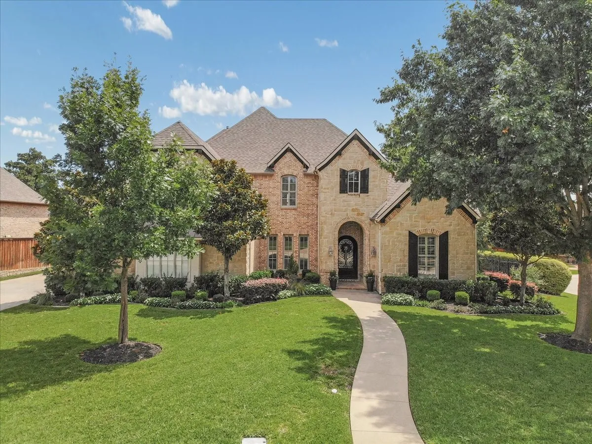Single Family Residence For Sale in Tarrant County , 1400 Eleanor Rigby Lane, Mansfield, Texas 76063, 5 Bedroom, 4 Bathroom, 3 Garage spaces, 4,074 Sqft, built in 2008, mls#21283852, Real Estate Agent in Mansfield, Homes For Sale in Tarrant county, Homes For Sale in Mansfield, Realtor in Mansfield Texas, Real Estate Brokerage Independent Realty Texas, Luminita Cordes Realtor