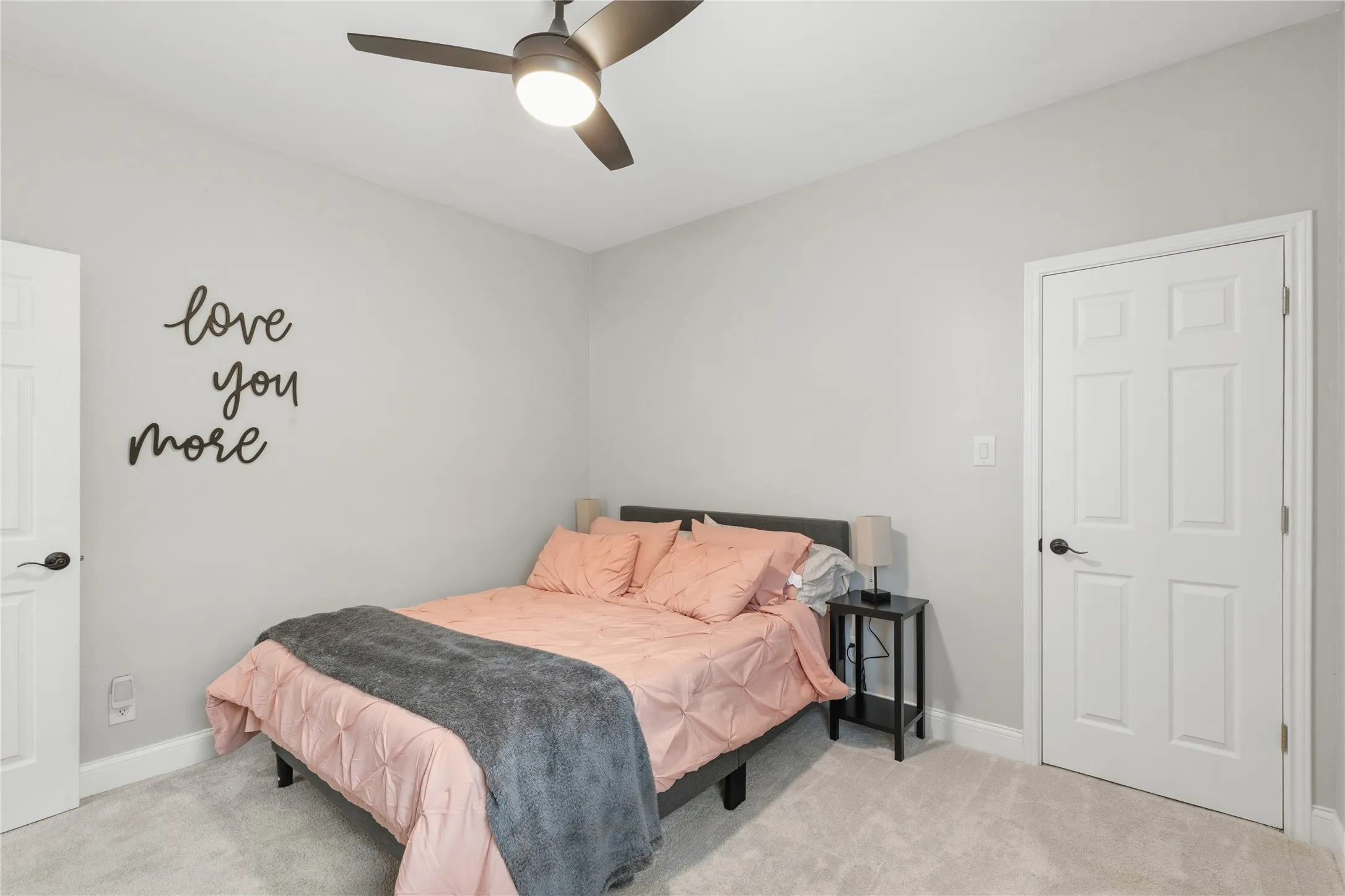 Single Family Residence For Sale in Tarrant County , 7825 Cupp Court, Fort Worth, Texas 76126, 3 Bedroom, 3 Bathroom, 2 Garage spaces, 2,433 Sqft, built in 2021, mls#21285481, Real Estate Agent in Fort Worth, Homes For Sale in Tarrant county, Homes For Sale in Fort Worth, Realtor in Fort Worth Texas, Real Estate Brokerage Independent Realty Texas, Luminita Cordes Realtor