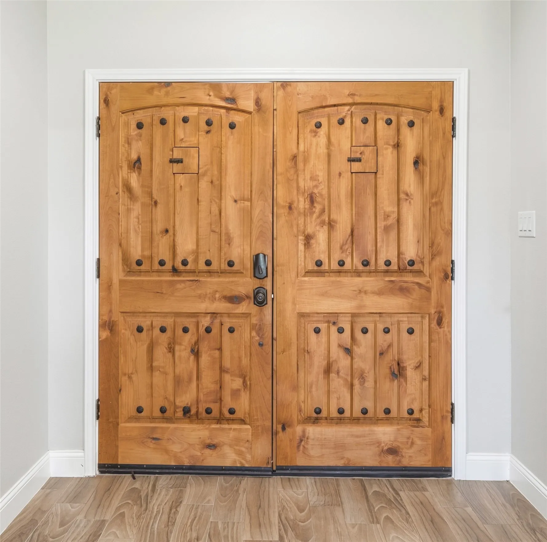 Single Family Residence For Sale in Tarrant County , 7825 Cupp Court, Fort Worth, Texas 76126, 3 Bedroom, 3 Bathroom, 2 Garage spaces, 2,433 Sqft, built in 2021, mls#21285481, Real Estate Agent in Fort Worth, Homes For Sale in Tarrant county, Homes For Sale in Fort Worth, Realtor in Fort Worth Texas, Real Estate Brokerage Independent Realty Texas, Luminita Cordes Realtor