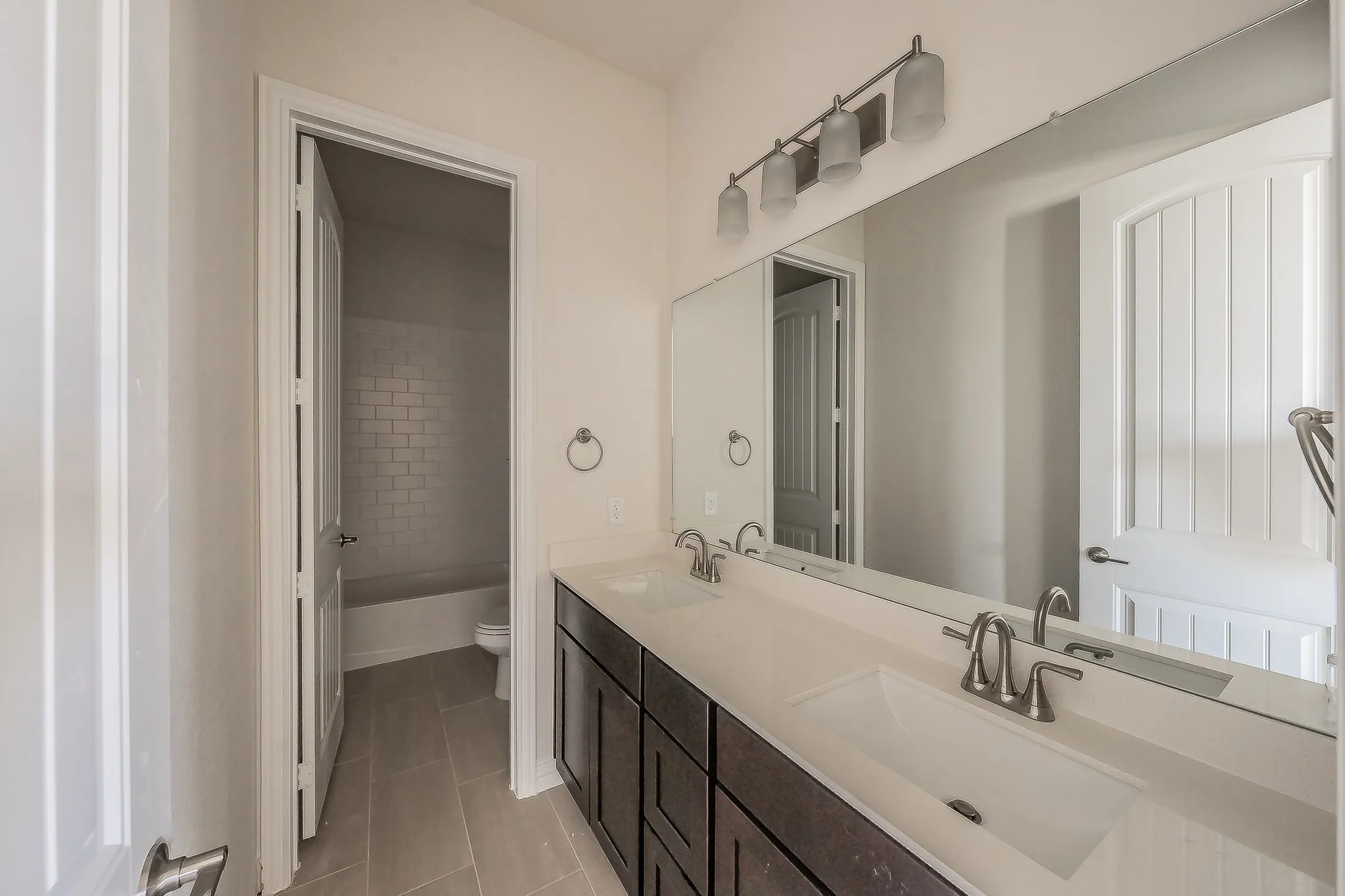 Single Family Residence For Sale in Ellis County , 10610 Winter Wheat Lane, Venus, Texas 76084, 4 Bedroom, 4 Bathroom, 2 Garage spaces, 2,404 Sqft, built in 2025, mls#21286034, Real Estate Agent in Venus, Homes For Sale in Ellis county, Homes For Sale in Venus, Realtor in Venus Texas, Real Estate Brokerage Independent Realty Texas, Luminita Cordes Realtor
