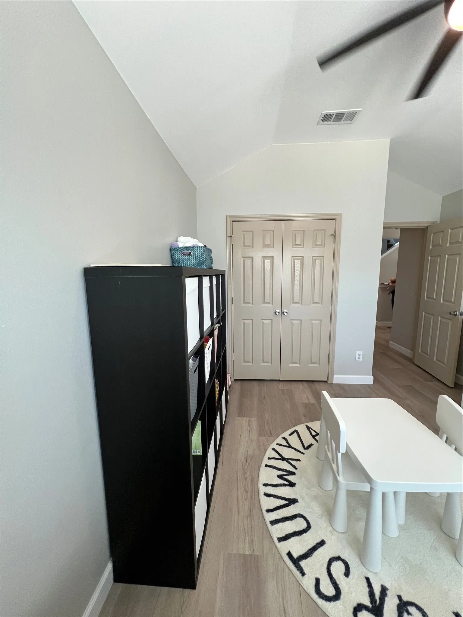 Townhouse For Sale in Tarrant County , 12630 Bay Avenue, Fort Worth, Texas 76040, 3 Bedroom, 3 Bathroom, 1 Garage spaces, 1,781 Sqft, built in 2005, mls#21280462, Real Estate Agent in Fort Worth, Homes For Sale in Tarrant county, Homes For Sale in Fort Worth, Realtor in Fort Worth Texas, Real Estate Brokerage Independent Realty Texas, Luminita Cordes Realtor