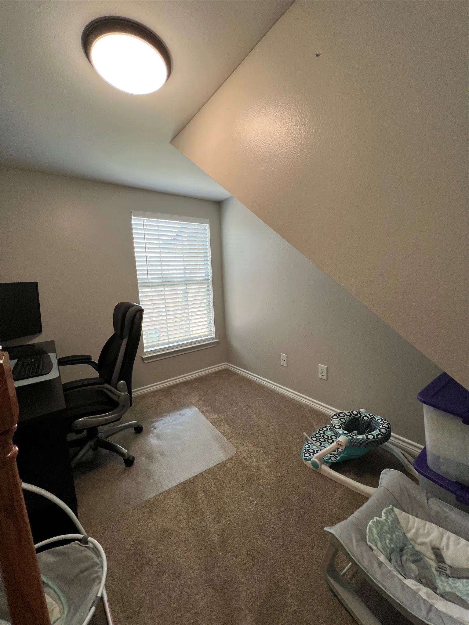Townhouse For Sale in Tarrant County , 12630 Bay Avenue, Fort Worth, Texas 76040, 3 Bedroom, 3 Bathroom, 1 Garage spaces, 1,781 Sqft, built in 2005, mls#21280462, Real Estate Agent in Fort Worth, Homes For Sale in Tarrant county, Homes For Sale in Fort Worth, Realtor in Fort Worth Texas, Real Estate Brokerage Independent Realty Texas, Luminita Cordes Realtor