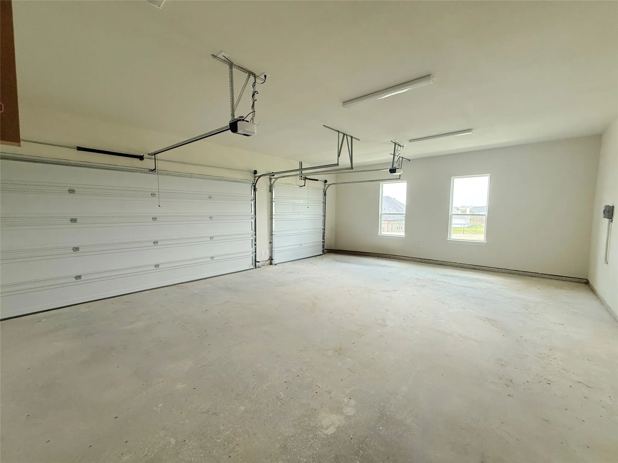 Single Family Residence For Sale in Parker County , 204 Slimp Bluff, Azle, Texas 76020, 4 Bedroom, 4 Bathroom, 3 Garage spaces, 2,725 Sqft, built in 2025, mls#21286029, Real Estate Agent in Azle, Homes For Sale in Parker county, Homes For Sale in Azle, Realtor in Azle Texas, Real Estate Brokerage Independent Realty Texas, Luminita Cordes Realtor