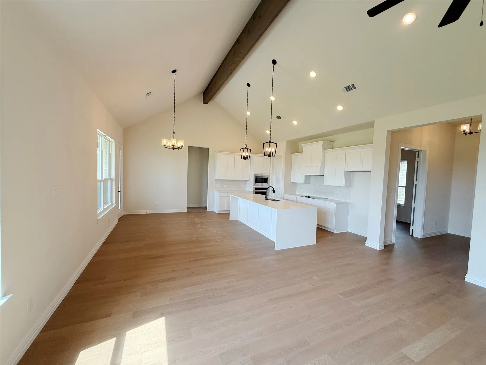 Single Family Residence For Sale in Parker County , 204 Slimp Bluff, Azle, Texas 76020, 4 Bedroom, 4 Bathroom, 3 Garage spaces, 2,725 Sqft, built in 2025, mls#21286029, Real Estate Agent in Azle, Homes For Sale in Parker county, Homes For Sale in Azle, Realtor in Azle Texas, Real Estate Brokerage Independent Realty Texas, Luminita Cordes Realtor