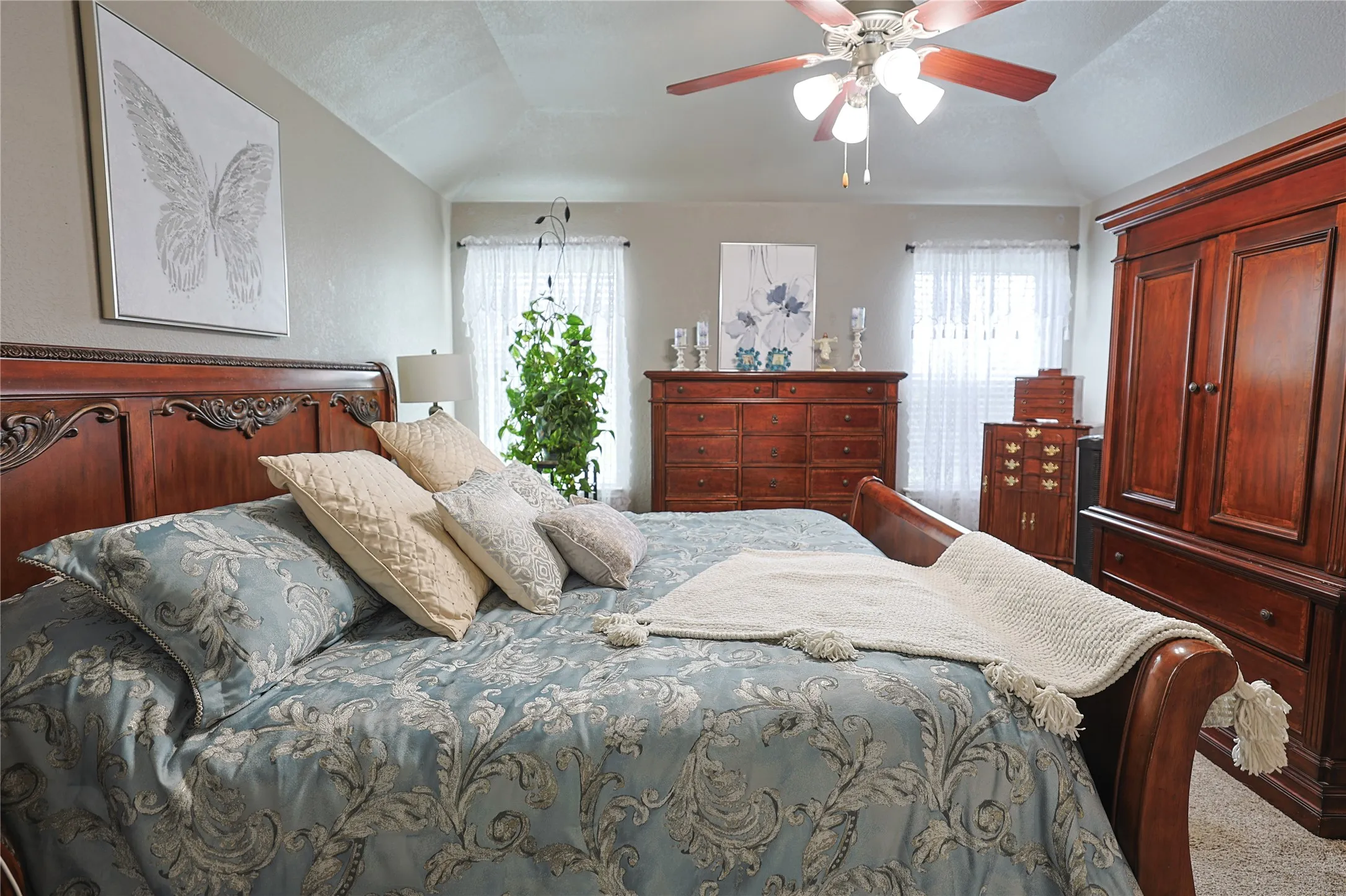 Single Family Residence For Sale in Parker County , 244 Spoke Trail, Willow Park, Texas 76087, 3 Bedroom, 2 Bathroom, 2 Garage spaces, 1,750 Sqft, built in 2007, mls#21285409, Real Estate Agent in Willow Park, Homes For Sale in Parker county, Homes For Sale in Willow Park, Realtor in Willow Park Texas, Real Estate Brokerage Independent Realty Texas, Luminita Cordes Realtor