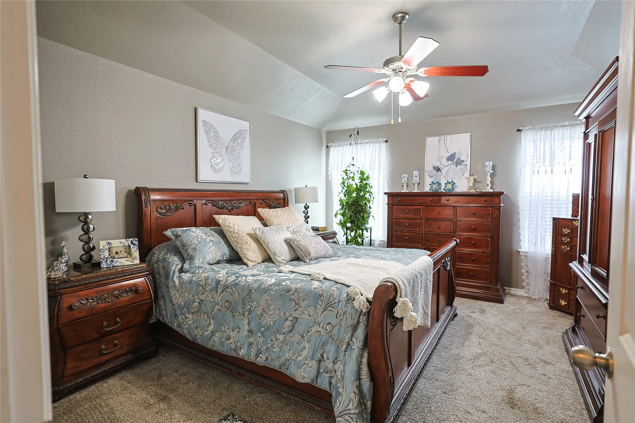 Single Family Residence For Sale in Parker County , 244 Spoke Trail, Willow Park, Texas 76087, 3 Bedroom, 2 Bathroom, 2 Garage spaces, 1,750 Sqft, built in 2007, mls#21285409, Real Estate Agent in Willow Park, Homes For Sale in Parker county, Homes For Sale in Willow Park, Realtor in Willow Park Texas, Real Estate Brokerage Independent Realty Texas, Luminita Cordes Realtor