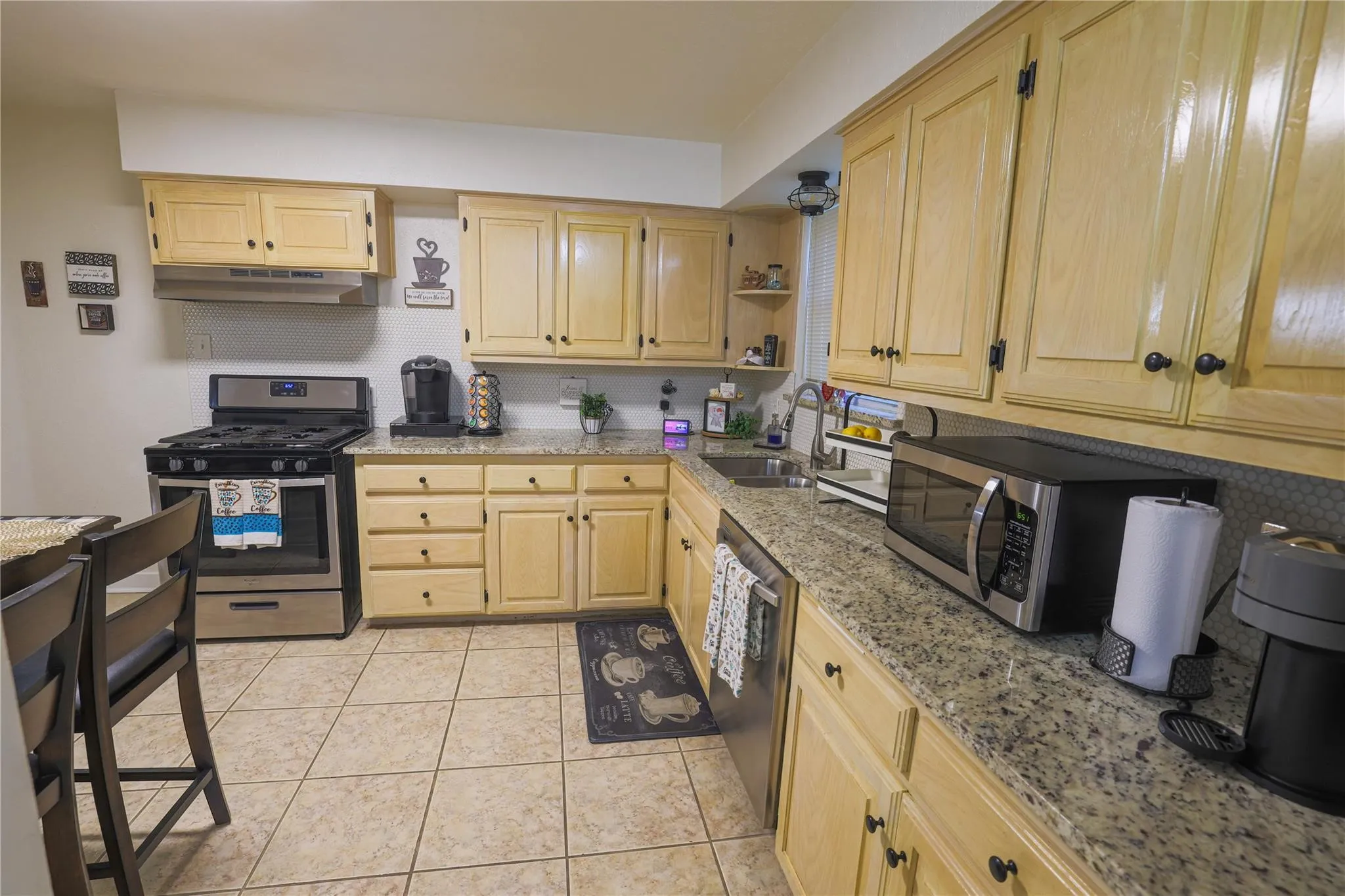 Single Family Residence For Sale in Dallas County , 10959 Park Oak Circle, Dallas, Texas 75228, 3 Bedroom, 2 Bathroom, 2 Garage spaces, 1,680 Sqft, built in 1955, mls#21286058, Real Estate Agent in Dallas, Homes For Sale in Dallas county, Homes For Sale in Dallas, Realtor in Dallas Texas, Real Estate Brokerage Independent Realty Texas, Luminita Cordes Realtor