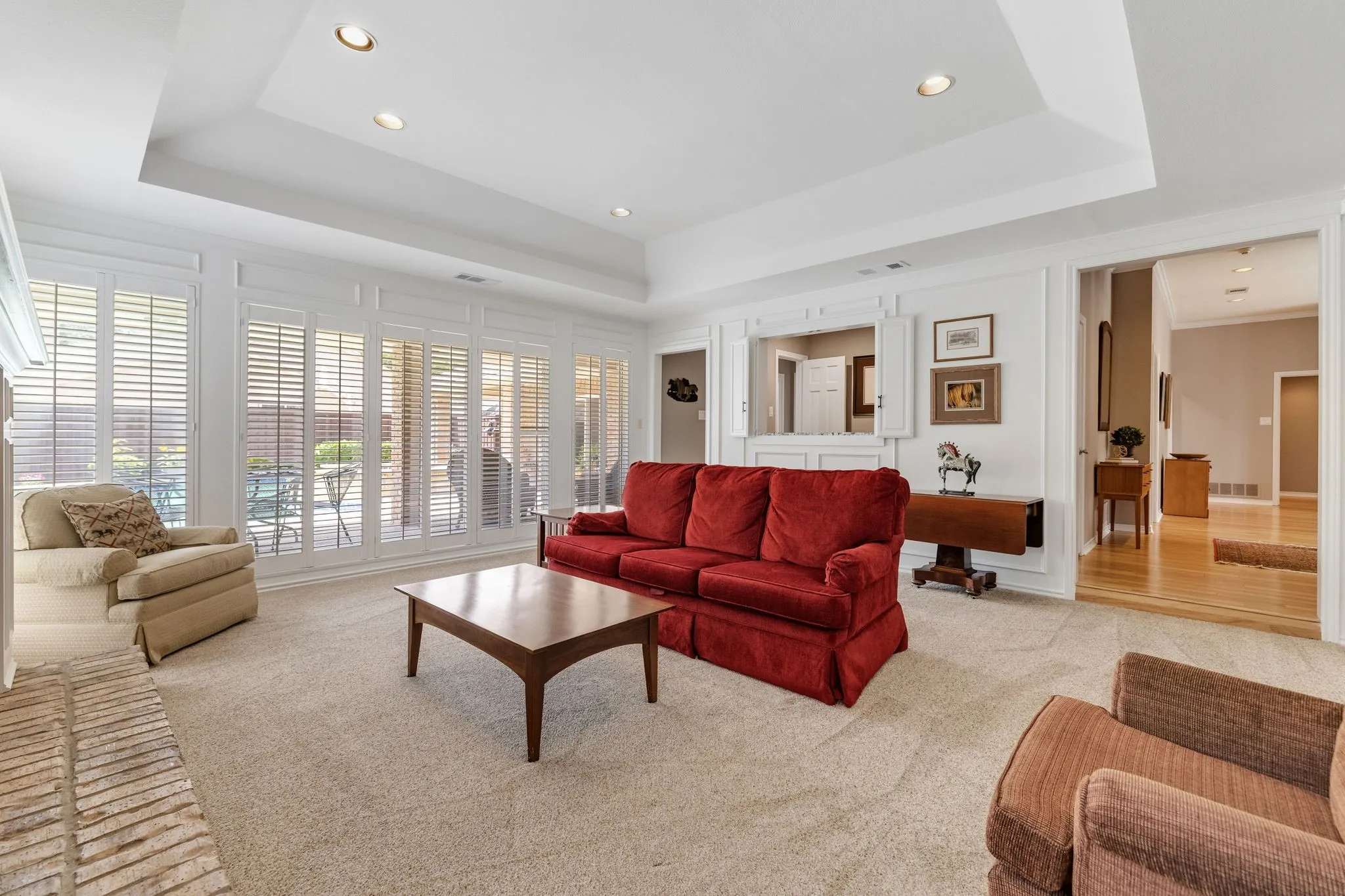 Single Family Residence For Sale in Collin County , 5812 Gallant Fox Lane, Plano, Texas 75093, 4 Bedroom, 4 Bathroom, 2 Garage spaces, 3,120 Sqft, built in 1982, mls#21282975, Real Estate Agent in Plano, Homes For Sale in Collin county, Homes For Sale in Plano, Realtor in Plano Texas, Real Estate Brokerage Independent Realty Texas, Luminita Cordes Realtor