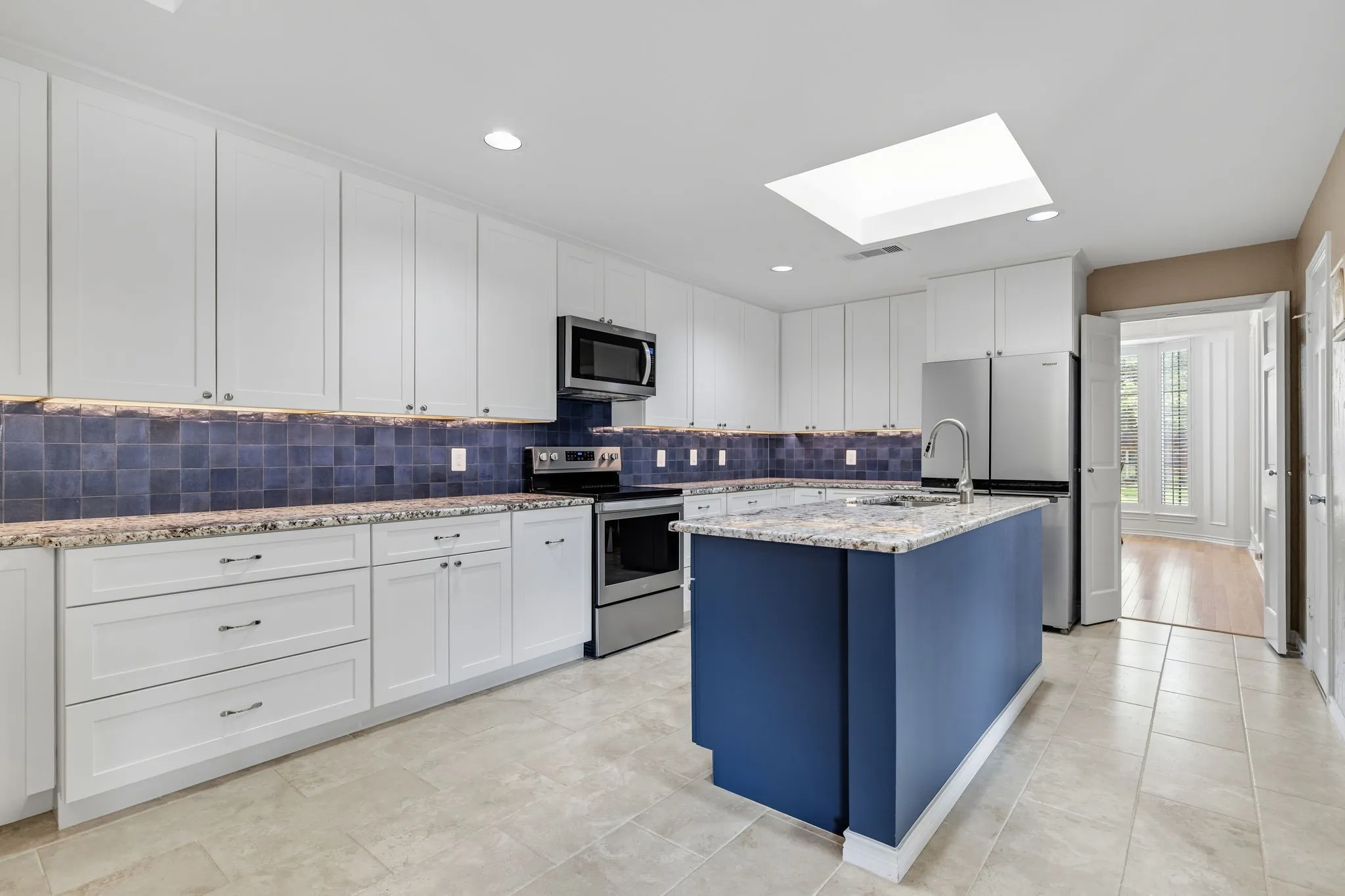 Single Family Residence For Sale in Collin County , 5812 Gallant Fox Lane, Plano, Texas 75093, 4 Bedroom, 4 Bathroom, 2 Garage spaces, 3,120 Sqft, built in 1982, mls#21282975, Real Estate Agent in Plano, Homes For Sale in Collin county, Homes For Sale in Plano, Realtor in Plano Texas, Real Estate Brokerage Independent Realty Texas, Luminita Cordes Realtor