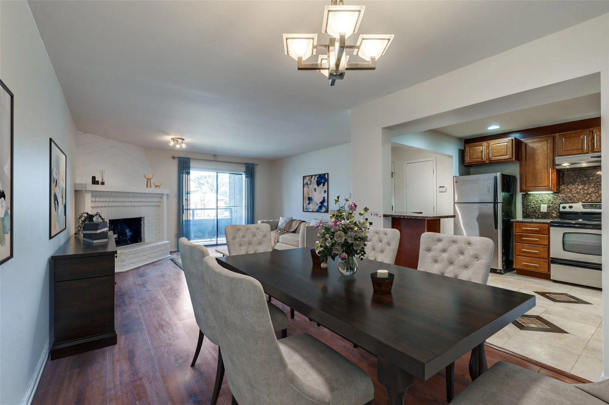 Condominium For Sale in Dallas County , 4800 Northway Drive 2C, Dallas, Texas 75206, 2 Bedroom, 2 Bathroom, Garage spaces, 1,018 Sqft, built in 1981, mls#21286100, Real Estate Agent in Dallas, Homes For Sale in Dallas county, Homes For Sale in Dallas, Realtor in Dallas Texas, Real Estate Brokerage Independent Realty Texas, Luminita Cordes Realtor