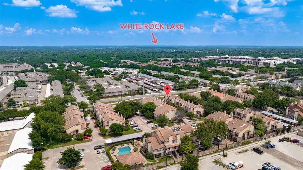 Condominium For Sale in Dallas County , 4800 Northway Drive 2C, Dallas, Texas 75206, 2 Bedroom, 2 Bathroom, Garage spaces, 1,018 Sqft, built in 1981, mls#21286100, Real Estate Agent in Dallas, Homes For Sale in Dallas county, Homes For Sale in Dallas, Realtor in Dallas Texas, Real Estate Brokerage Independent Realty Texas, Luminita Cordes Realtor