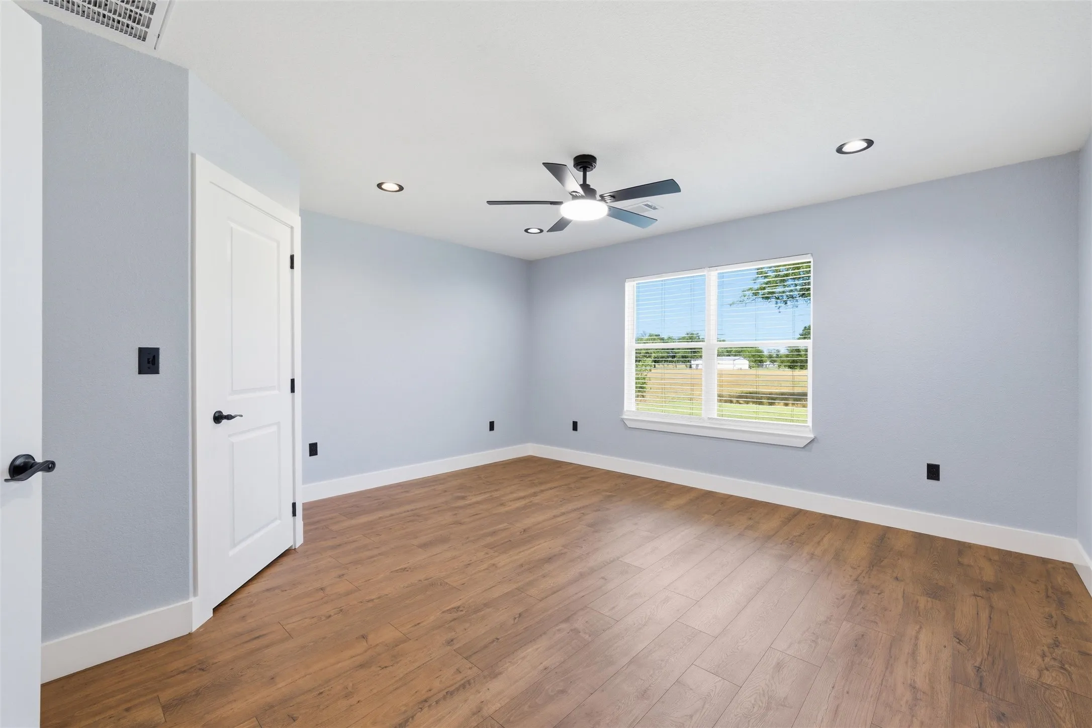 Single Family Residence For Sale in Robertson County , 204 S Anderson Street, Bremond, Texas 76629, 3 Bedroom, 2 Bathroom, Garage spaces, 1,204 Sqft, built in 2024, mls#21286102, Real Estate Agent in Bremond, Homes For Sale in Robertson county, Homes For Sale in Bremond, Realtor in Bremond Texas, Real Estate Brokerage Independent Realty Texas, Luminita Cordes Realtor