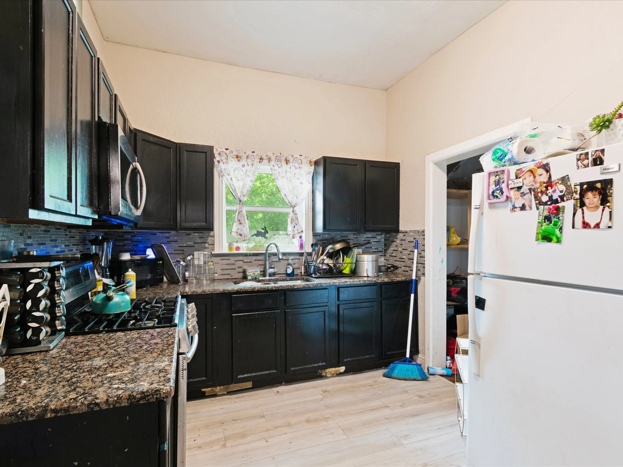 Single Family Residence For Sale in Dallas County , 2522 Wilhurt Avenue, Dallas, Texas 75216, 4 Bedroom, 2 Bathroom, Garage spaces, 1,244 Sqft, built in 1940, mls#21286065, Real Estate Agent in Dallas, Homes For Sale in Dallas county, Homes For Sale in Dallas, Realtor in Dallas Texas, Real Estate Brokerage Independent Realty Texas, Luminita Cordes Realtor
