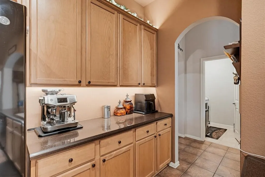 Single Family Residence For Sale in Tarrant County , 5204 Appalachian Way, Fort Worth, Texas 76123, 4 Bedrooms, 2 Bathrooms, 2 Garage spaces, 2,268 Sqft, built in 2002, Price $325,000, mls#21286121, Real Estate Agent in Fort Worth, Homes For Sale in Tarrant county, Homes For Sale in Fort Worth, Realtor in Fort Worth Texas, Real Estate Brokerage Independent Realty Texas, Luminita Cordes Realtor