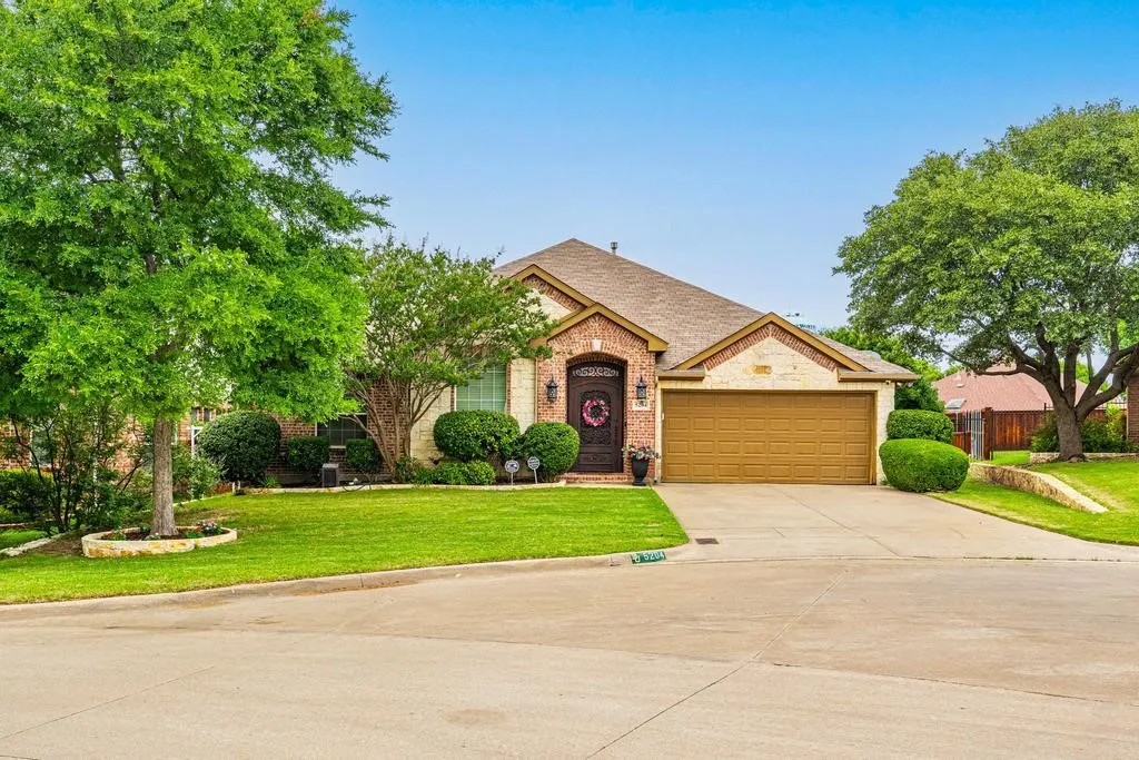 Single Family Residence For Sale in Tarrant County , 5204 Appalachian Way, Fort Worth, Texas 76123, 4 Bedrooms, 2 Bathrooms, 2 Garage spaces, 2,268 Sqft, built in 2002, Price $325,000, mls#21286121, Real Estate Agent in Fort Worth, Homes For Sale in Tarrant county, Homes For Sale in Fort Worth, Realtor in Fort Worth Texas, Real Estate Brokerage Independent Realty Texas, Luminita Cordes Realtor