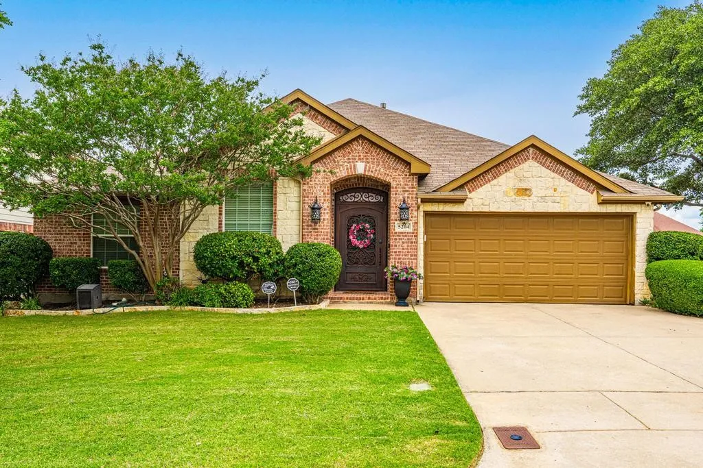 Single Family Residence For Sale in Tarrant County , 5204 Appalachian Way, Fort Worth, Texas 76123, 4 Bedrooms, 2 Bathrooms, 2 Garage spaces, 2,268 Sqft, built in 2002, Price $325,000, mls#21286121, Real Estate Agent in Fort Worth, Homes For Sale in Tarrant county, Homes For Sale in Fort Worth, Realtor in Fort Worth Texas, Real Estate Brokerage Independent Realty Texas, Luminita Cordes Realtor