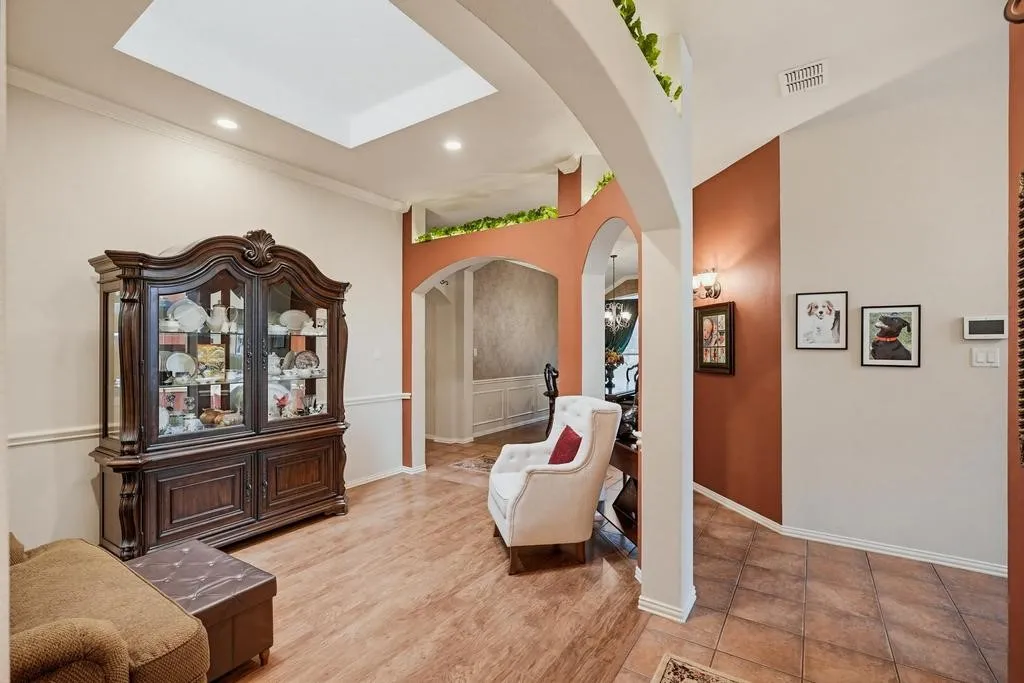 Single Family Residence For Sale in Tarrant County , 5204 Appalachian Way, Fort Worth, Texas 76123, 4 Bedrooms, 2 Bathrooms, 2 Garage spaces, 2,268 Sqft, built in 2002, Price $325,000, mls#21286121, Real Estate Agent in Fort Worth, Homes For Sale in Tarrant county, Homes For Sale in Fort Worth, Realtor in Fort Worth Texas, Real Estate Brokerage Independent Realty Texas, Luminita Cordes Realtor
