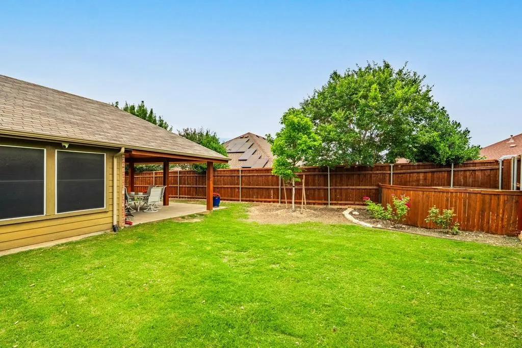 Single Family Residence For Sale in Tarrant County , 5204 Appalachian Way, Fort Worth, Texas 76123, 4 Bedrooms, 2 Bathrooms, 2 Garage spaces, 2,268 Sqft, built in 2002, Price $325,000, mls#21286121, Real Estate Agent in Fort Worth, Homes For Sale in Tarrant county, Homes For Sale in Fort Worth, Realtor in Fort Worth Texas, Real Estate Brokerage Independent Realty Texas, Luminita Cordes Realtor