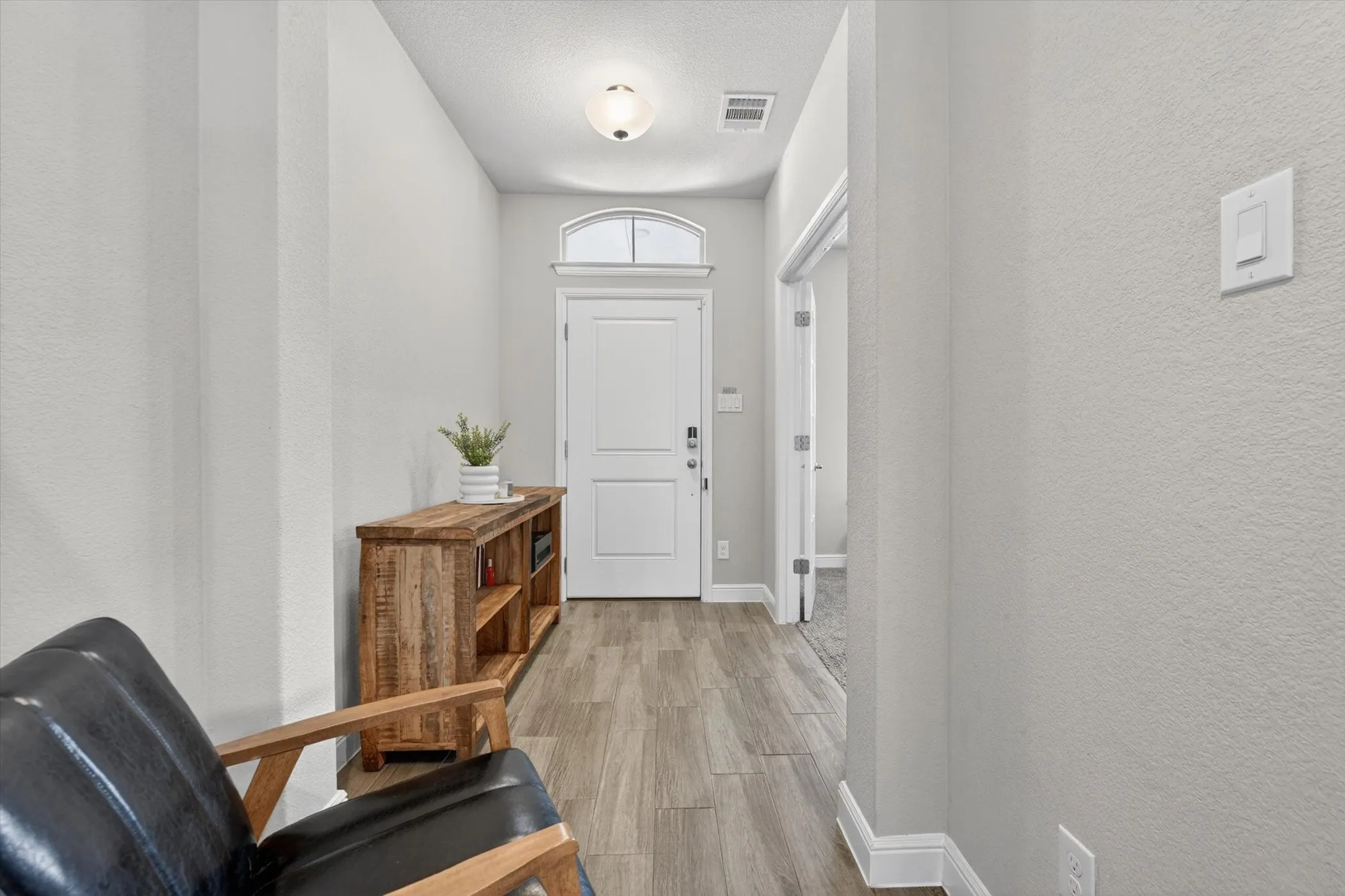 Single Family Residence For Sale in Parker County , 2428 O'Connor Ranch Drive, Weatherford, Texas 76087, 3 Bedroom, 2 Bathroom, 2 Garage spaces, 1,736 Sqft, built in 2021, mls#21286074, Real Estate Agent in Weatherford, Homes For Sale in Parker county, Homes For Sale in Weatherford, Realtor in Weatherford Texas, Real Estate Brokerage Independent Realty Texas, Luminita Cordes Realtor
