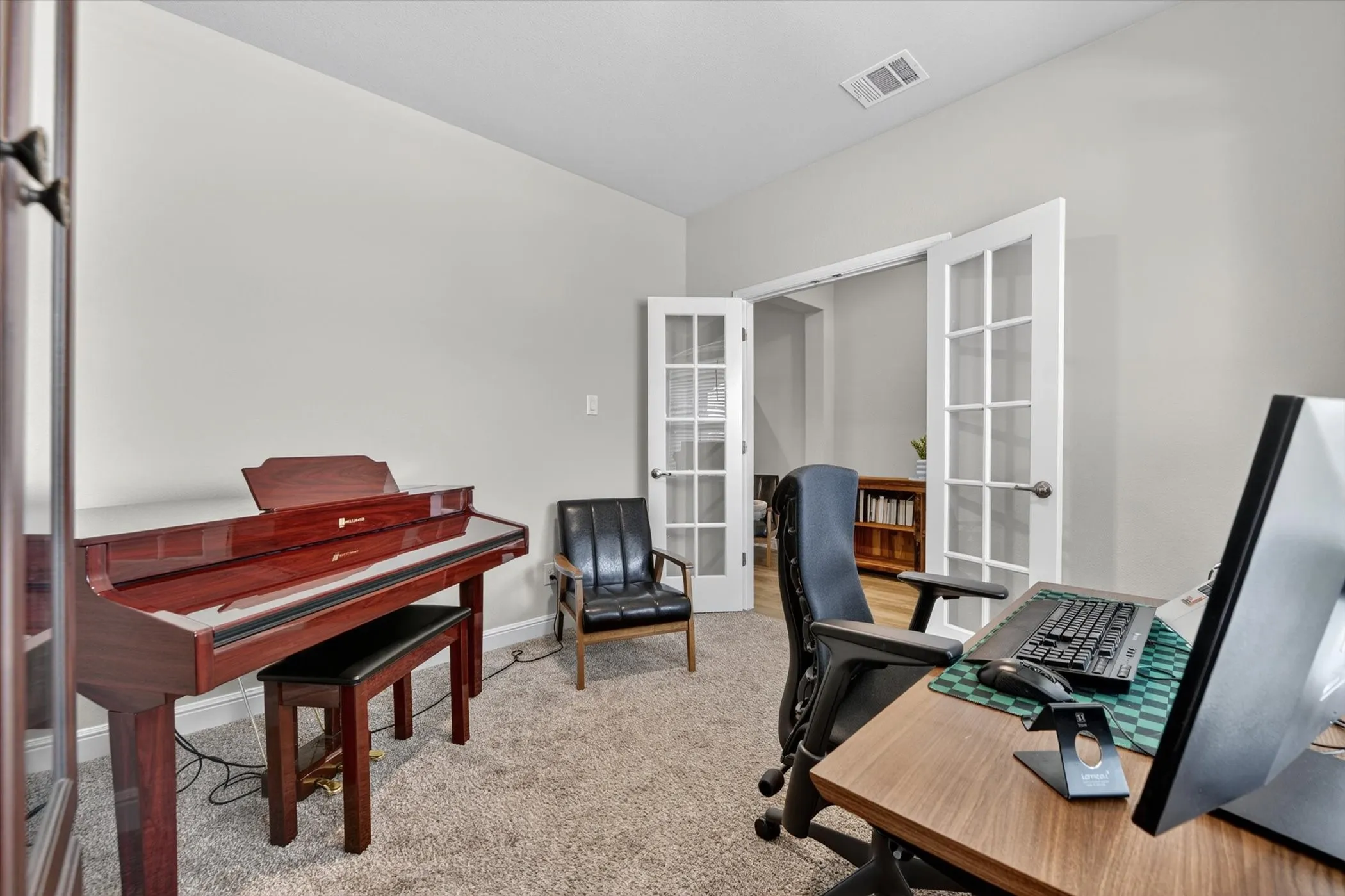 Single Family Residence For Sale in Parker County , 2428 O'Connor Ranch Drive, Weatherford, Texas 76087, 3 Bedroom, 2 Bathroom, 2 Garage spaces, 1,736 Sqft, built in 2021, mls#21286074, Real Estate Agent in Weatherford, Homes For Sale in Parker county, Homes For Sale in Weatherford, Realtor in Weatherford Texas, Real Estate Brokerage Independent Realty Texas, Luminita Cordes Realtor