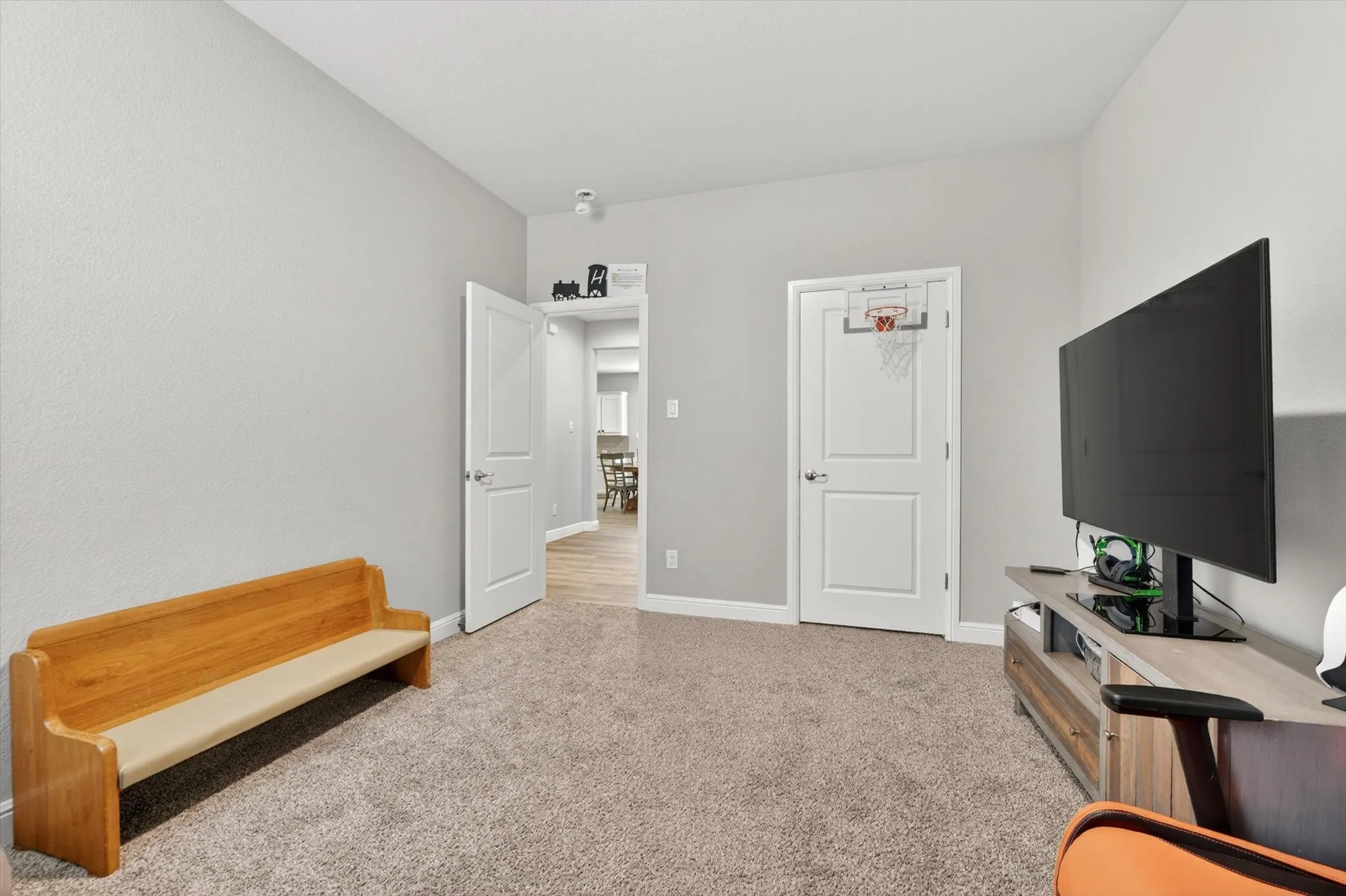Single Family Residence For Sale in Parker County , 2428 O'Connor Ranch Drive, Weatherford, Texas 76087, 3 Bedroom, 2 Bathroom, 2 Garage spaces, 1,736 Sqft, built in 2021, mls#21286074, Real Estate Agent in Weatherford, Homes For Sale in Parker county, Homes For Sale in Weatherford, Realtor in Weatherford Texas, Real Estate Brokerage Independent Realty Texas, Luminita Cordes Realtor