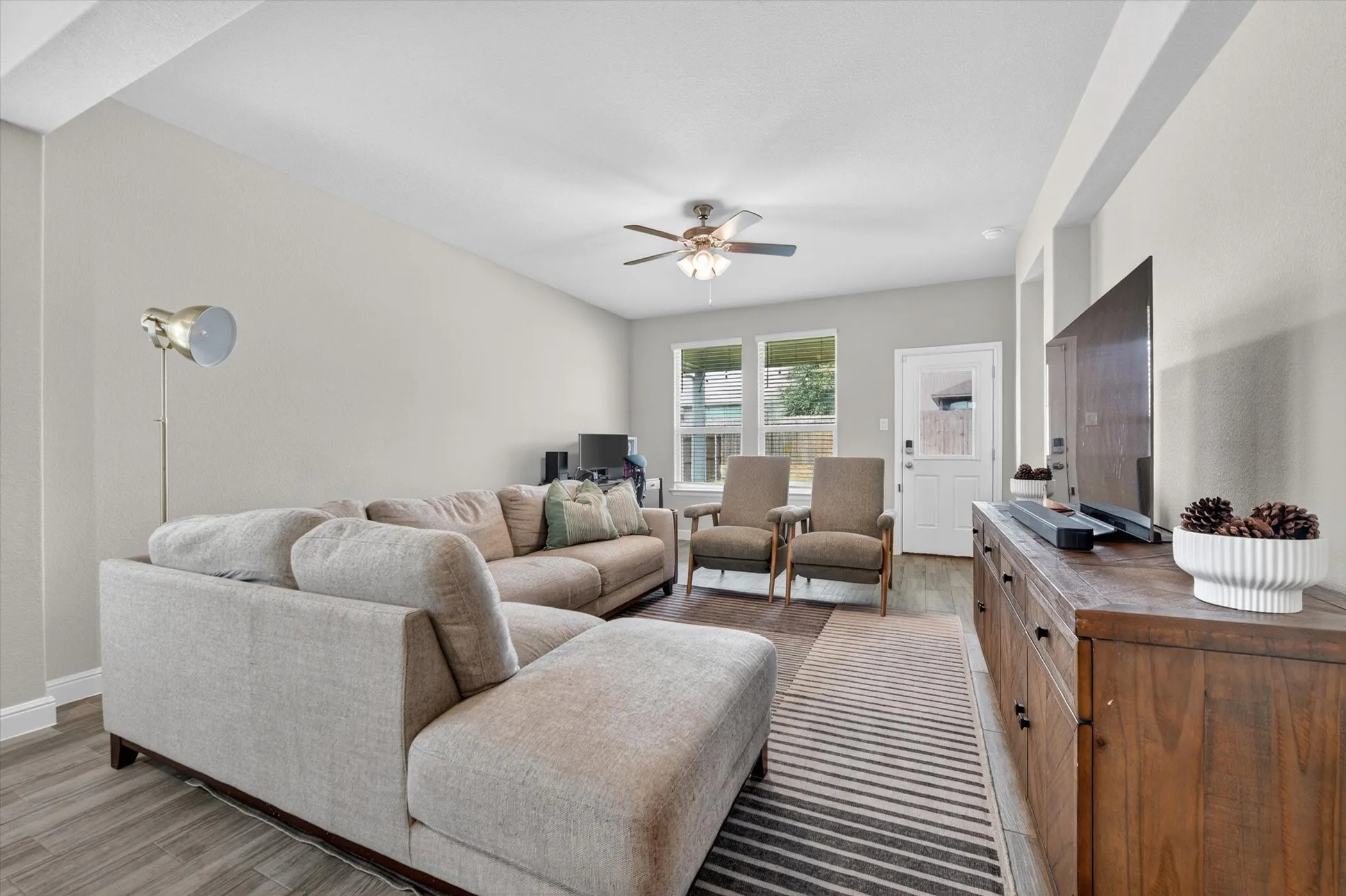 Single Family Residence For Sale in Parker County , 2428 O'Connor Ranch Drive, Weatherford, Texas 76087, 3 Bedroom, 2 Bathroom, 2 Garage spaces, 1,736 Sqft, built in 2021, mls#21286074, Real Estate Agent in Weatherford, Homes For Sale in Parker county, Homes For Sale in Weatherford, Realtor in Weatherford Texas, Real Estate Brokerage Independent Realty Texas, Luminita Cordes Realtor
