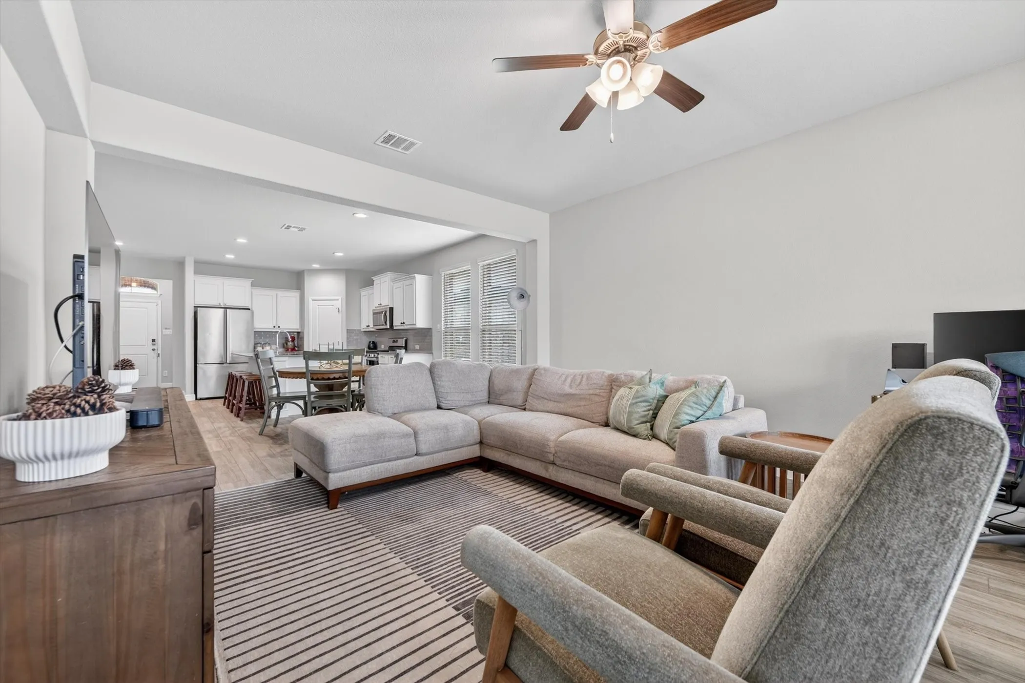 Single Family Residence For Sale in Parker County , 2428 O'Connor Ranch Drive, Weatherford, Texas 76087, 3 Bedroom, 2 Bathroom, 2 Garage spaces, 1,736 Sqft, built in 2021, mls#21286074, Real Estate Agent in Weatherford, Homes For Sale in Parker county, Homes For Sale in Weatherford, Realtor in Weatherford Texas, Real Estate Brokerage Independent Realty Texas, Luminita Cordes Realtor