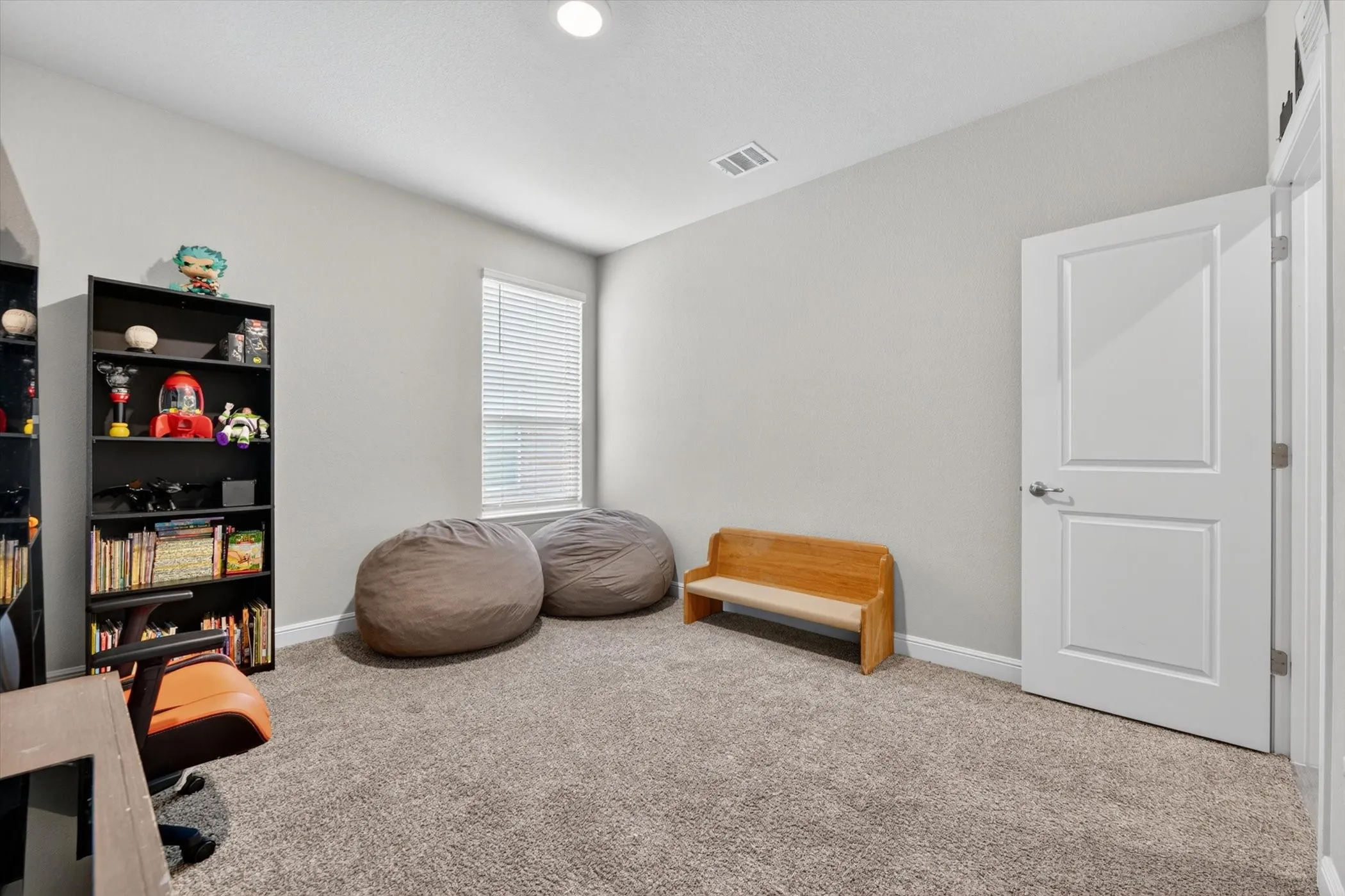 Single Family Residence For Sale in Parker County , 2428 O'Connor Ranch Drive, Weatherford, Texas 76087, 3 Bedroom, 2 Bathroom, 2 Garage spaces, 1,736 Sqft, built in 2021, mls#21286074, Real Estate Agent in Weatherford, Homes For Sale in Parker county, Homes For Sale in Weatherford, Realtor in Weatherford Texas, Real Estate Brokerage Independent Realty Texas, Luminita Cordes Realtor