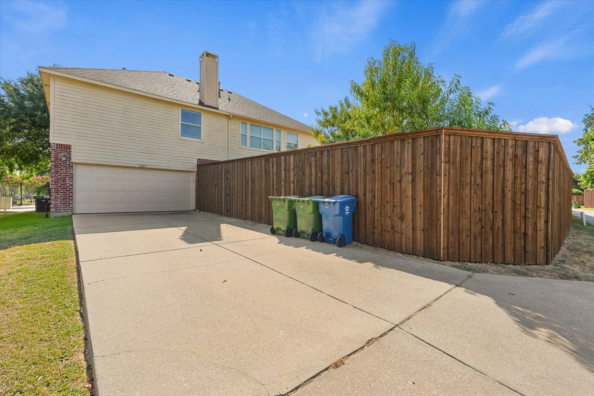 Single Family Residence For Sale in Denton County , 6217 Stewart Boulevard, The Colony, Texas 75056, 6 Bedroom, 4 Bathroom, 2 Garage spaces, 3,495 Sqft, built in 1999, mls#21286134, Real Estate Agent in The Colony, Homes For Sale in Denton county, Homes For Sale in The Colony, Realtor in The Colony Texas, Real Estate Brokerage Independent Realty Texas, Luminita Cordes Realtor