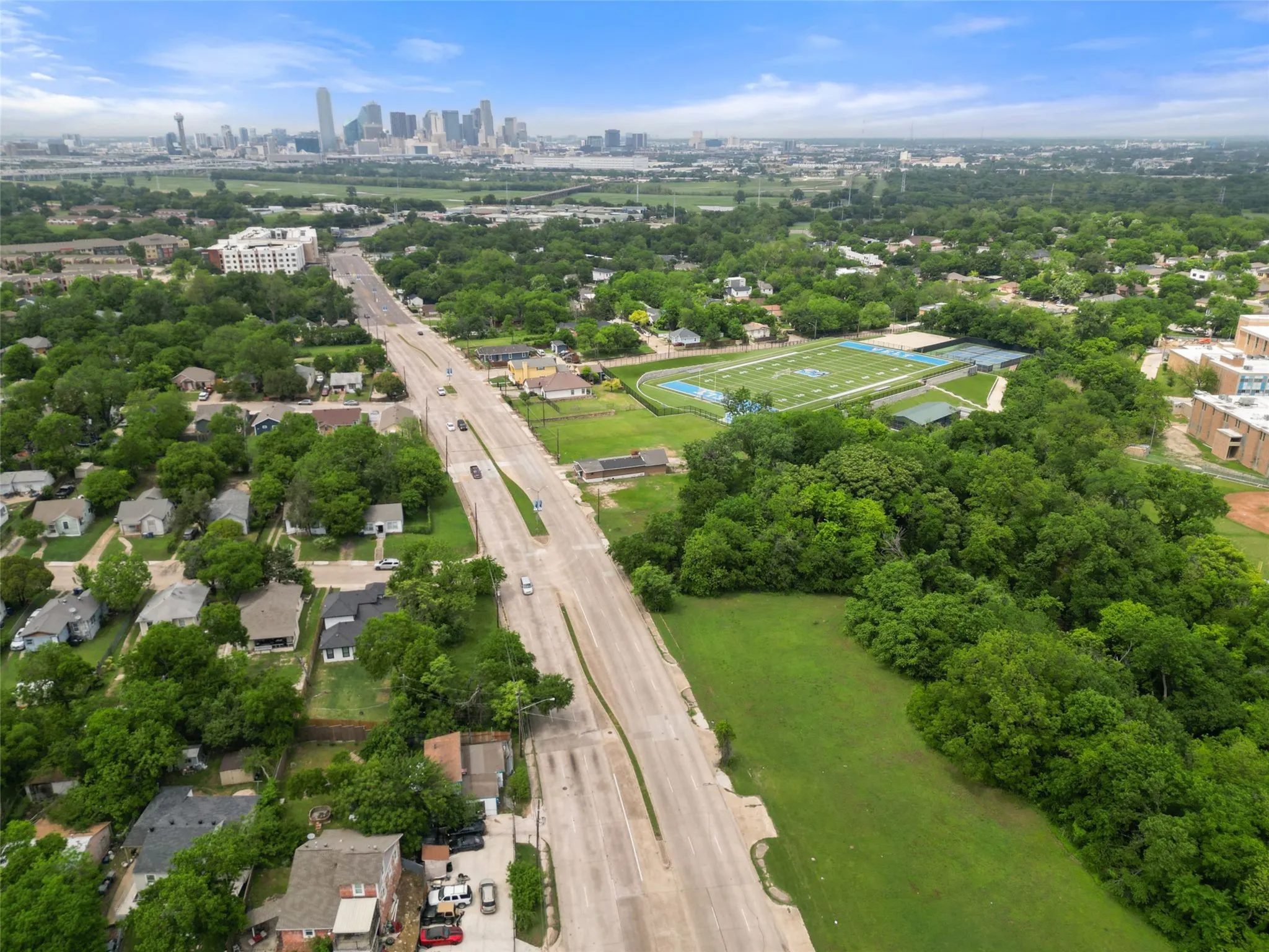 Unimproved Land For Sale in Dallas County , 654 S Corinth Street Road, Dallas, Texas 75203, 0, 0, Garage spaces, 0 Sqft, built in 0, mls#21286136, Real Estate Agent in Dallas, Homes For Sale in Dallas county, Homes For Sale in Dallas, Realtor in Dallas Texas, Real Estate Brokerage Independent Realty Texas, Luminita Cordes Realtor