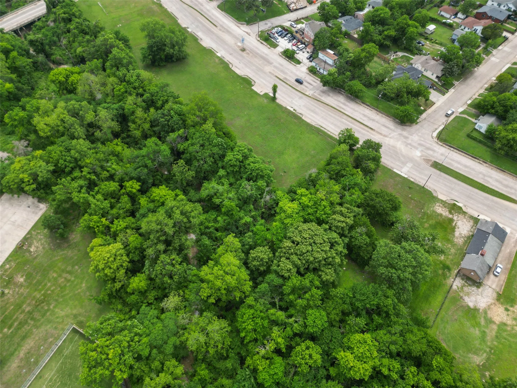 Unimproved Land For Sale in Dallas County , 654 S Corinth Street Road, Dallas, Texas 75203, 0, 0, Garage spaces, 0 Sqft, built in 0, mls#21286136, Real Estate Agent in Dallas, Homes For Sale in Dallas county, Homes For Sale in Dallas, Realtor in Dallas Texas, Real Estate Brokerage Independent Realty Texas, Luminita Cordes Realtor