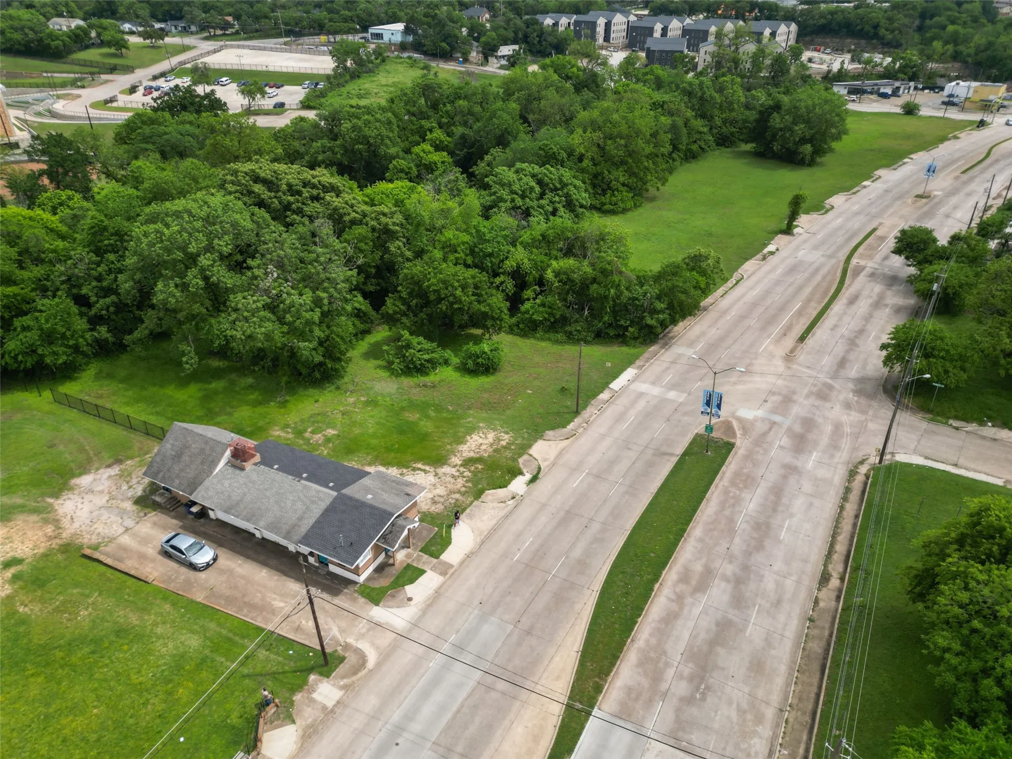 Unimproved Land For Sale in Dallas County , 654 S Corinth Street Road, Dallas, Texas 75203, 0, 0, Garage spaces, 0 Sqft, built in 0, mls#21286136, Real Estate Agent in Dallas, Homes For Sale in Dallas county, Homes For Sale in Dallas, Realtor in Dallas Texas, Real Estate Brokerage Independent Realty Texas, Luminita Cordes Realtor