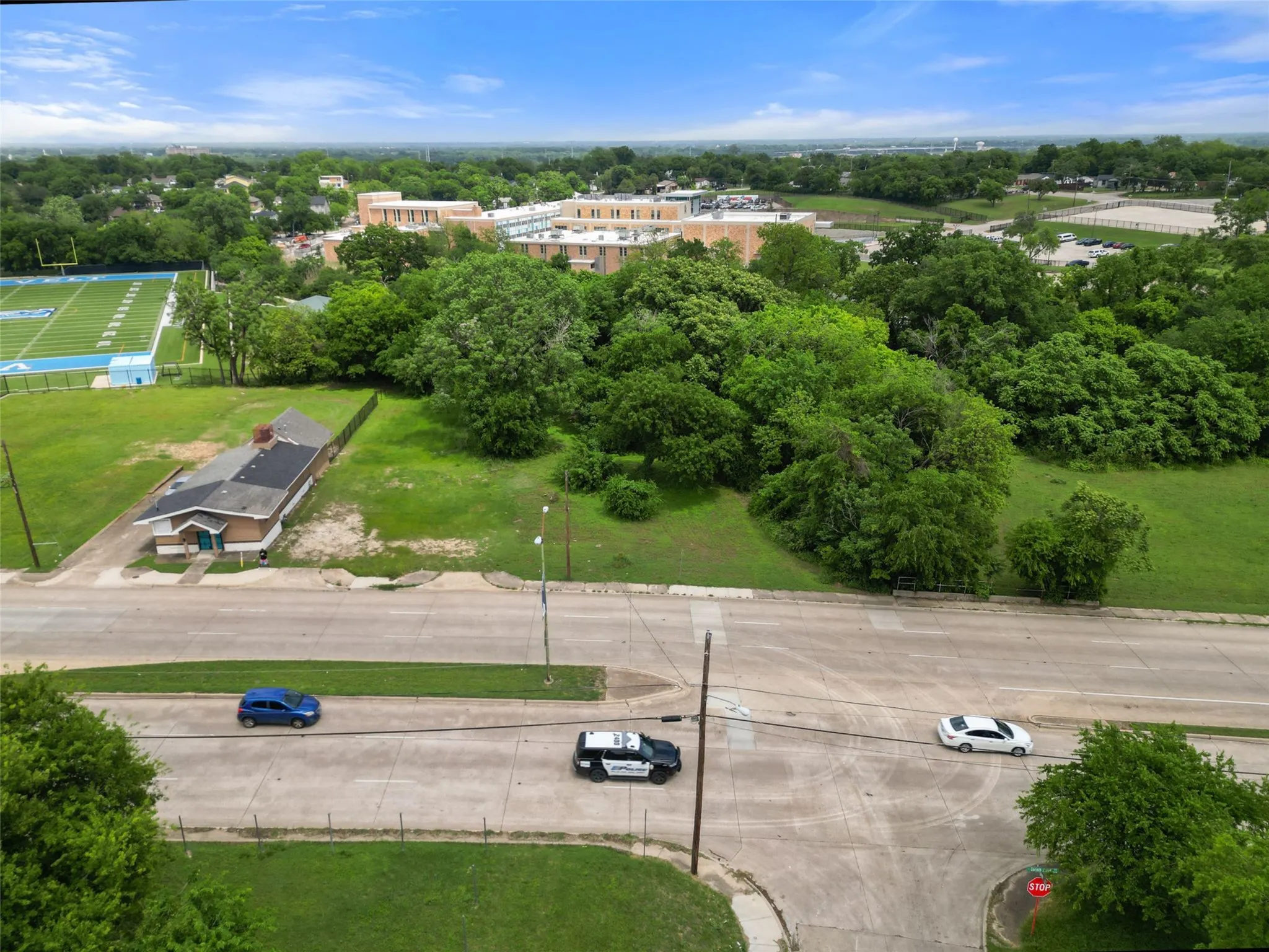 Unimproved Land For Sale in Dallas County , 654 S Corinth Street Road, Dallas, Texas 75203, 0, 0, Garage spaces, 0 Sqft, built in 0, mls#21286136, Real Estate Agent in Dallas, Homes For Sale in Dallas county, Homes For Sale in Dallas, Realtor in Dallas Texas, Real Estate Brokerage Independent Realty Texas, Luminita Cordes Realtor