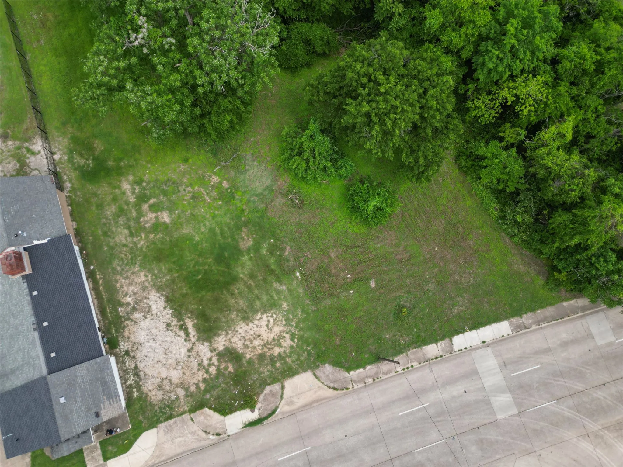 Unimproved Land For Sale in Dallas County , 654 S Corinth Street Road, Dallas, Texas 75203, 0, 0, Garage spaces, 0 Sqft, built in 0, mls#21286136, Real Estate Agent in Dallas, Homes For Sale in Dallas county, Homes For Sale in Dallas, Realtor in Dallas Texas, Real Estate Brokerage Independent Realty Texas, Luminita Cordes Realtor