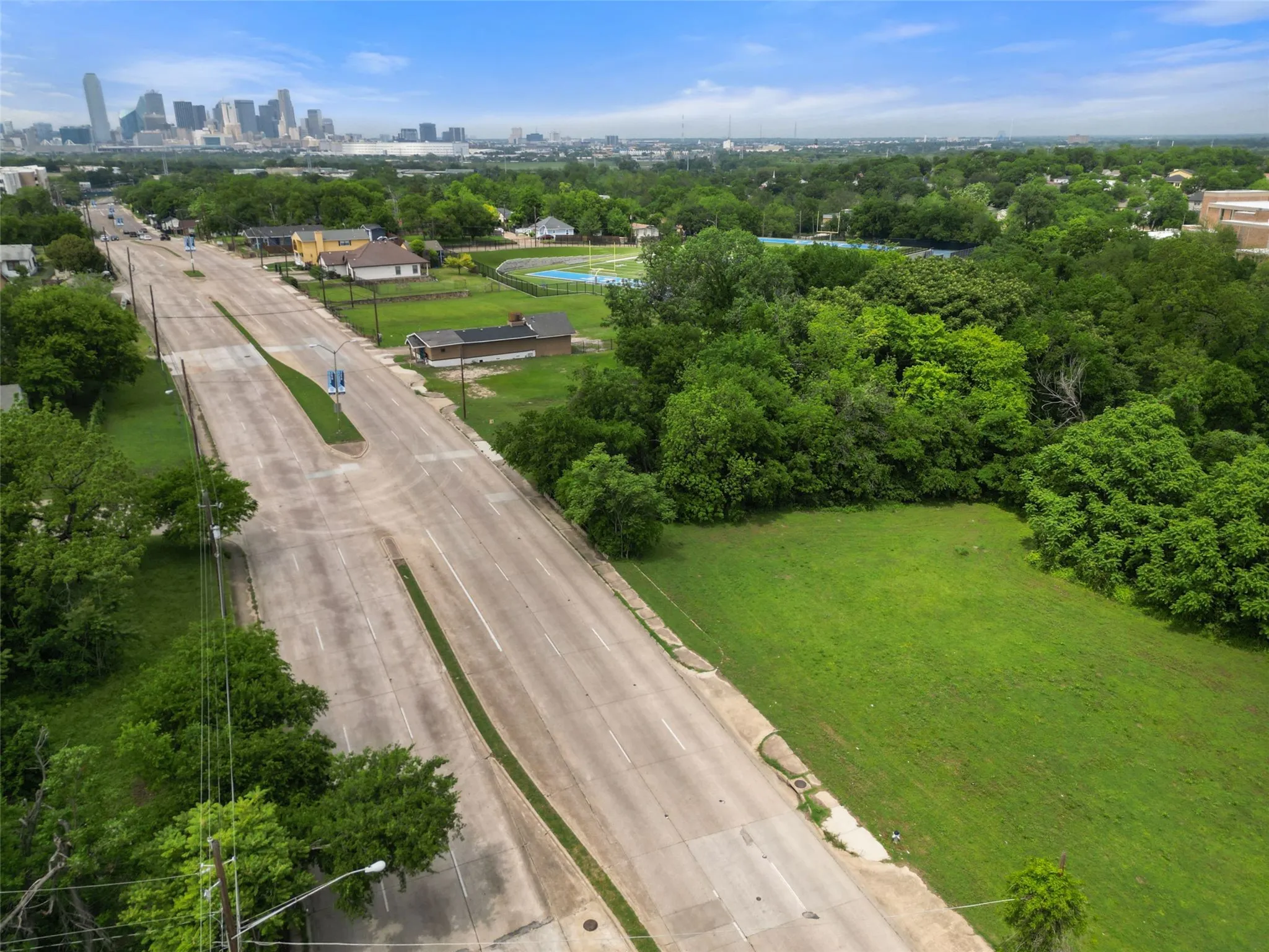 Unimproved Land For Sale in Dallas County , 654 S Corinth Street Road, Dallas, Texas 75203, 0, 0, Garage spaces, 0 Sqft, built in 0, mls#21286136, Real Estate Agent in Dallas, Homes For Sale in Dallas county, Homes For Sale in Dallas, Realtor in Dallas Texas, Real Estate Brokerage Independent Realty Texas, Luminita Cordes Realtor