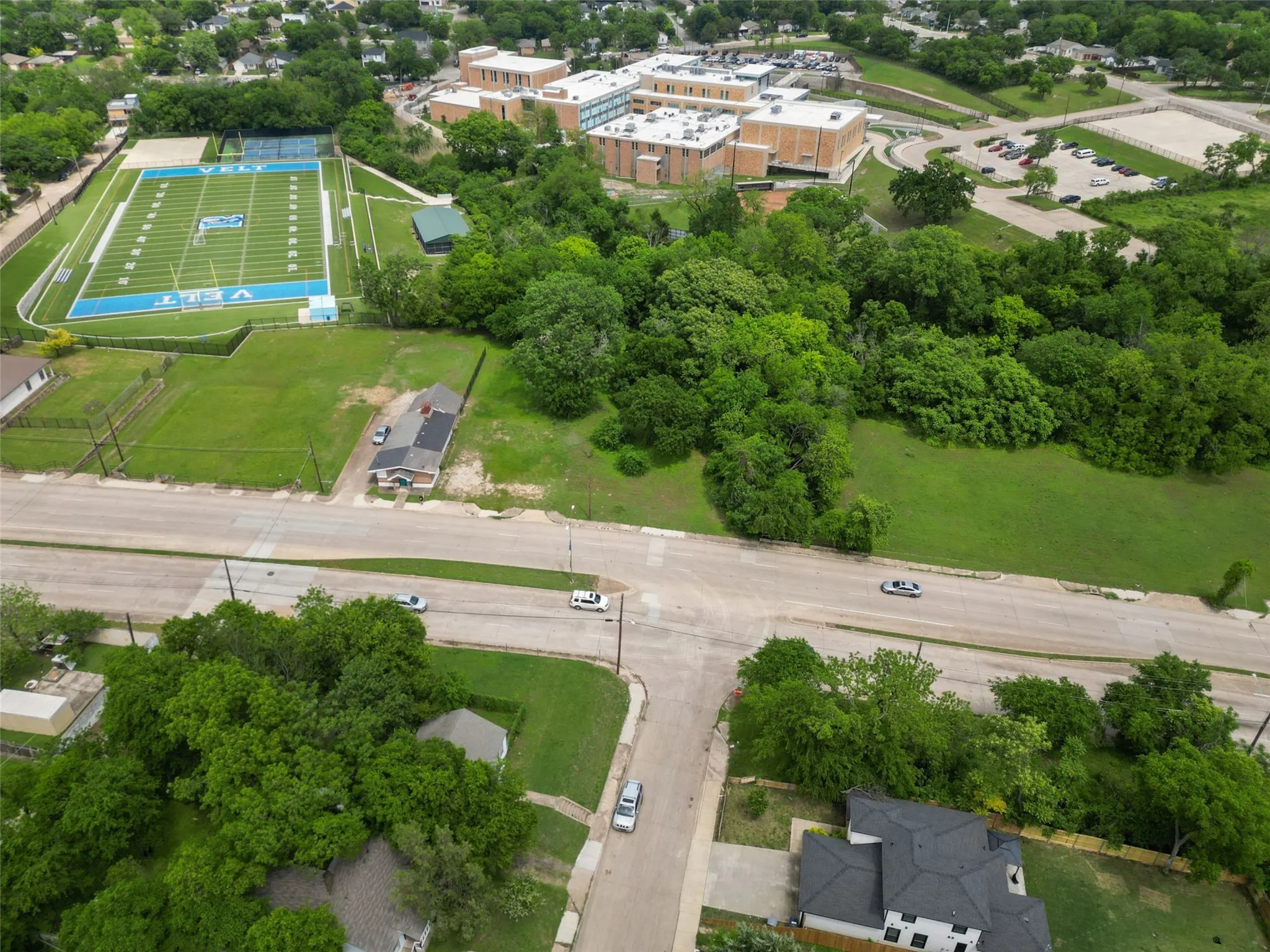 Unimproved Land For Sale in Dallas County , 654 S Corinth Street Road, Dallas, Texas 75203, 0, 0, Garage spaces, 0 Sqft, built in 0, mls#21286136, Real Estate Agent in Dallas, Homes For Sale in Dallas county, Homes For Sale in Dallas, Realtor in Dallas Texas, Real Estate Brokerage Independent Realty Texas, Luminita Cordes Realtor