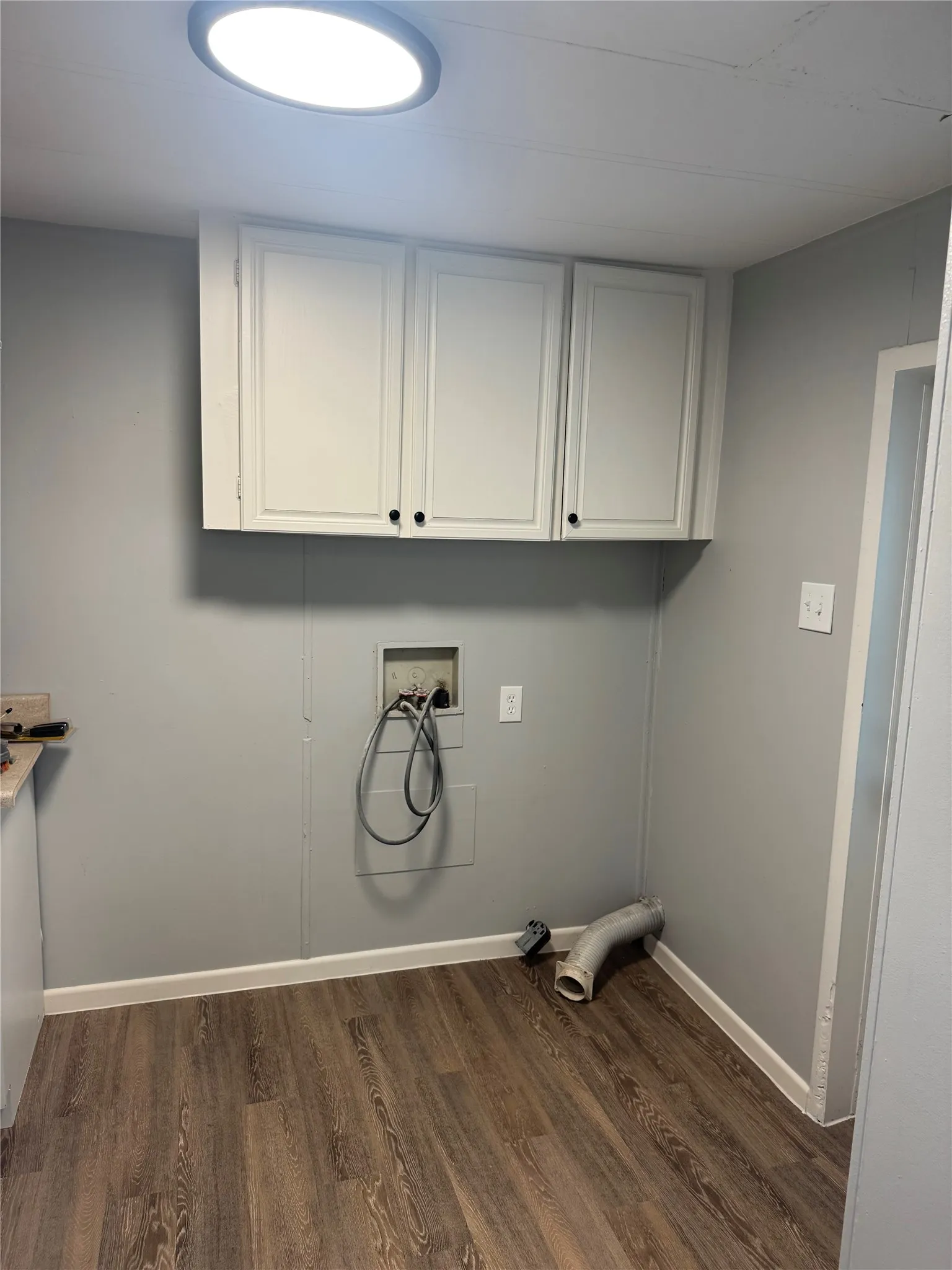 Mobile Home For Sale in Van Zandt County , 320 Vz County Road 3814, Wills Point, Texas 75169, 4 Bedroom, 2 Bathroom, 1 Garage spaces, 1,568 Sqft, built in 1983, mls#21284769, Real Estate Agent in Wills Point, Homes For Sale in Van Zandt county, Homes For Sale in Wills Point, Realtor in Wills Point Texas, Real Estate Brokerage Independent Realty Texas, Luminita Cordes Realtor