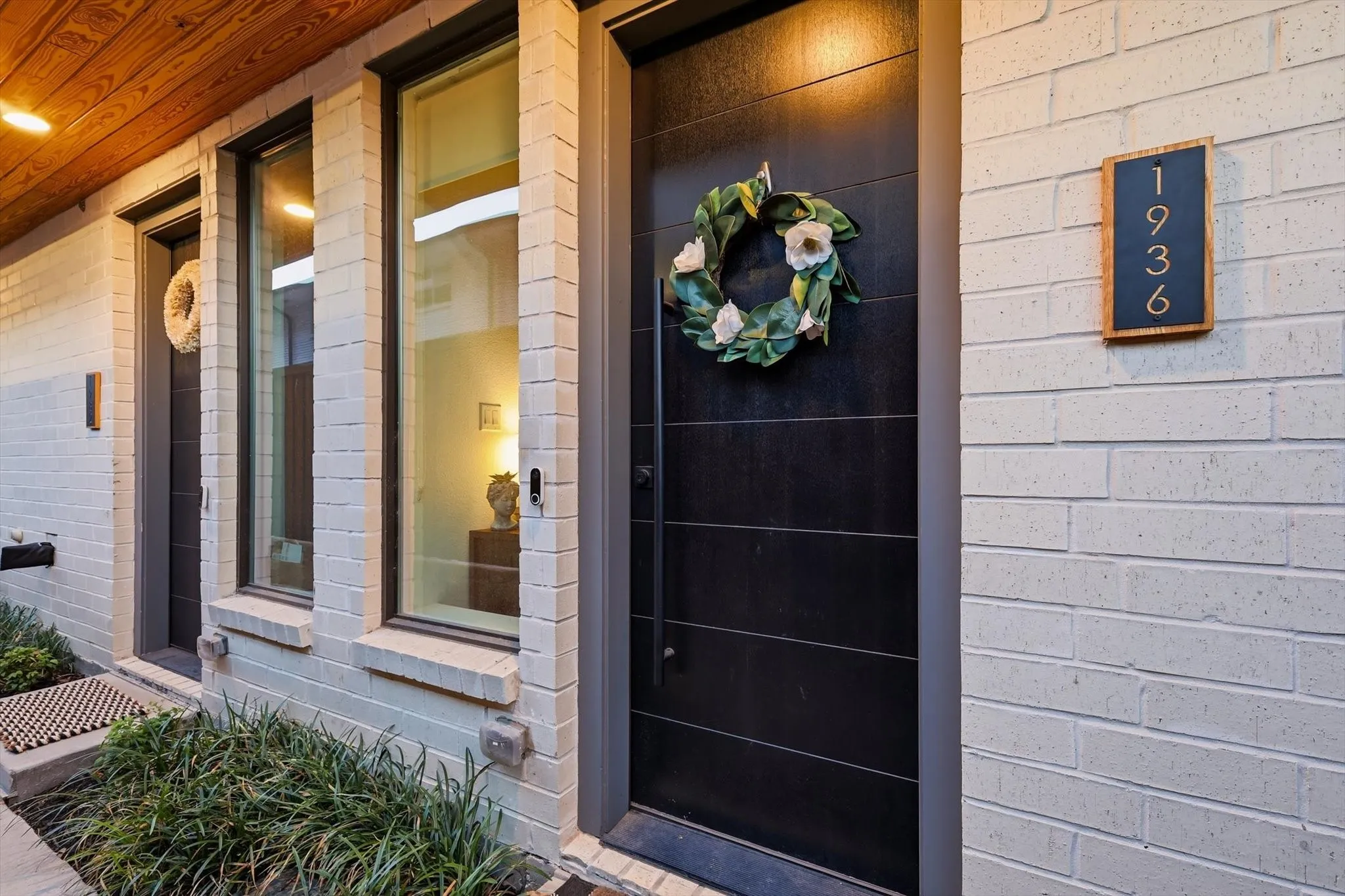 Townhouse For Sale in Dallas County , 1936 Cuyler Court, Dallas, Texas 75204, 2 Bedroom, 3 Bathroom, 2 Garage spaces, 1,773 Sqft, built in 2023, mls#21247329, Real Estate Agent in Dallas, Homes For Sale in Dallas county, Homes For Sale in Dallas, Realtor in Dallas Texas, Real Estate Brokerage Independent Realty Texas, Luminita Cordes Realtor